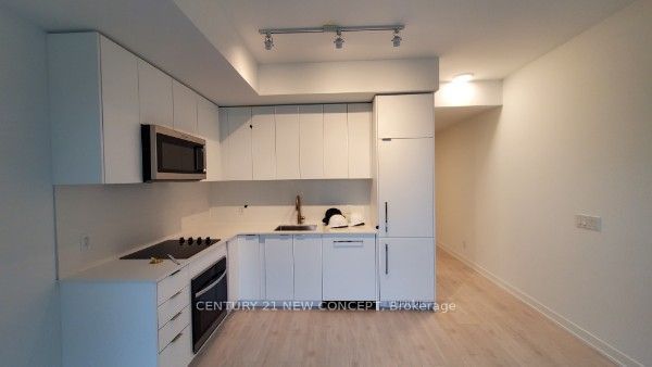 181 Sheppard Avenue E 422, Toronto, ON M2N 0L9 photo 4