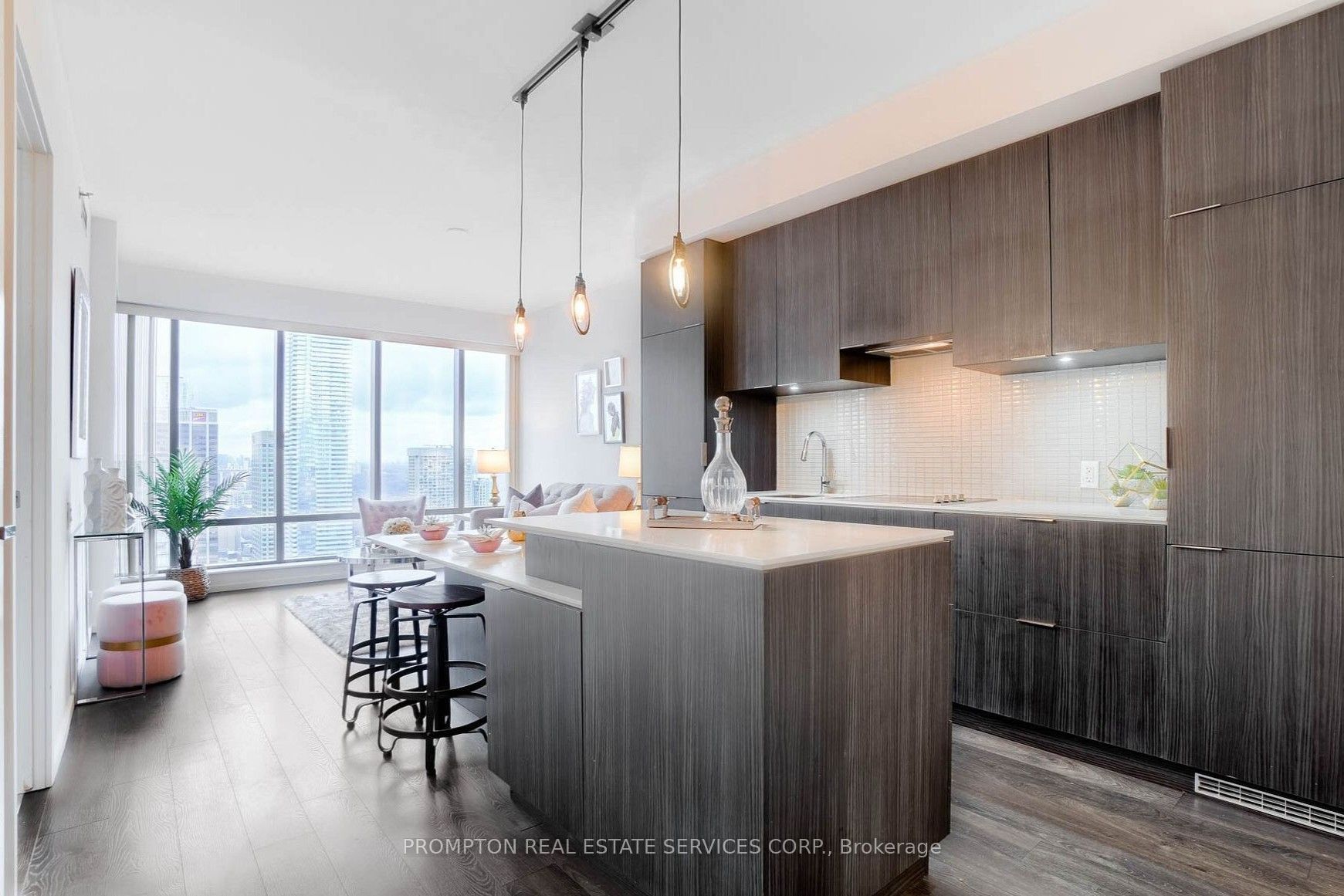 5 St Joseph Street 3009, Toronto, ON M4Y 1J6 photo 3