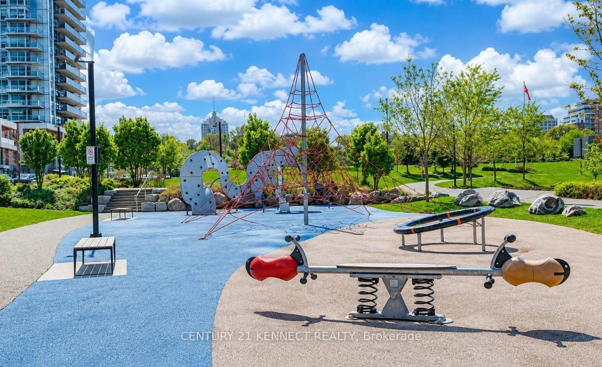 121 McMahon Drive 2917, Toronto, ON M2K 0C1 photo 2