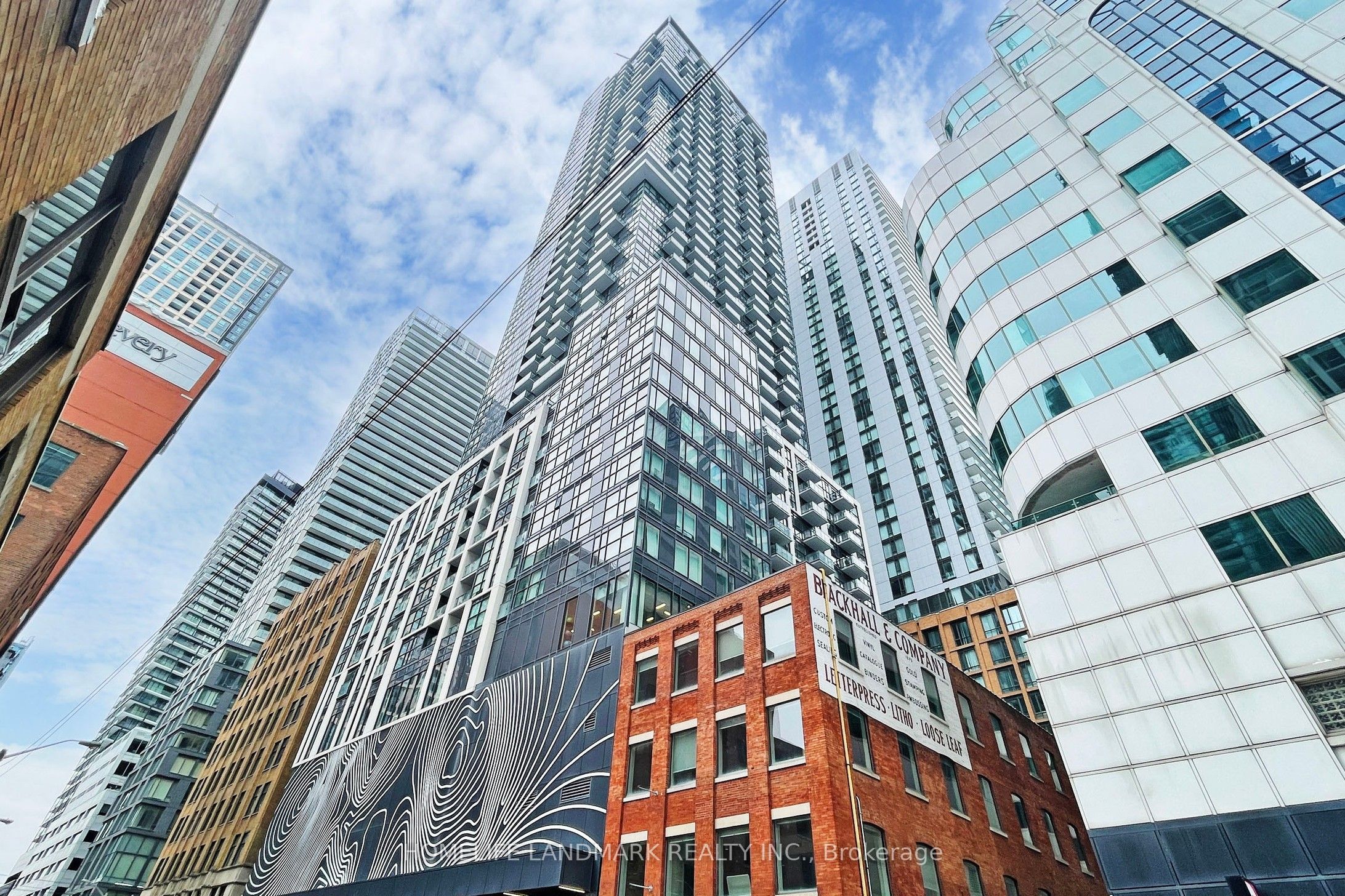 87 Peter Street 617, Toronto, ON M5V 0P1 photo 2