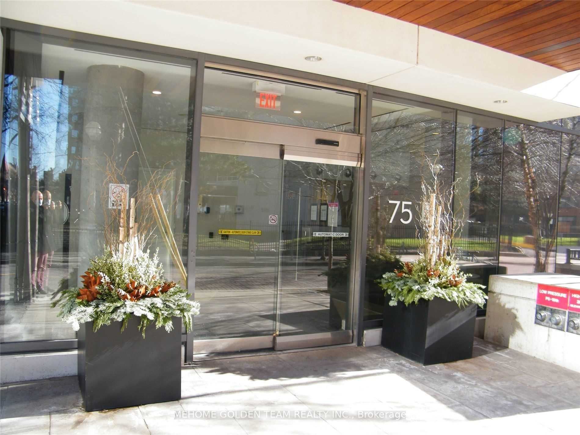 75 St Nicholas Street 901, Toronto, ON M4Y 0A5