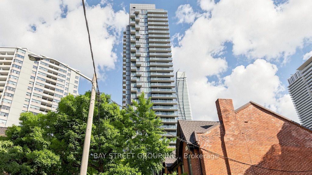 75 St Nicholas Street 311, Toronto, ON M4Y 0A5 photo 3