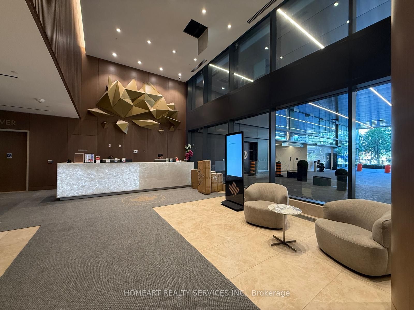 1 Concord Cityplace Way 4912, Toronto, ON M5V 0X3 photo 4