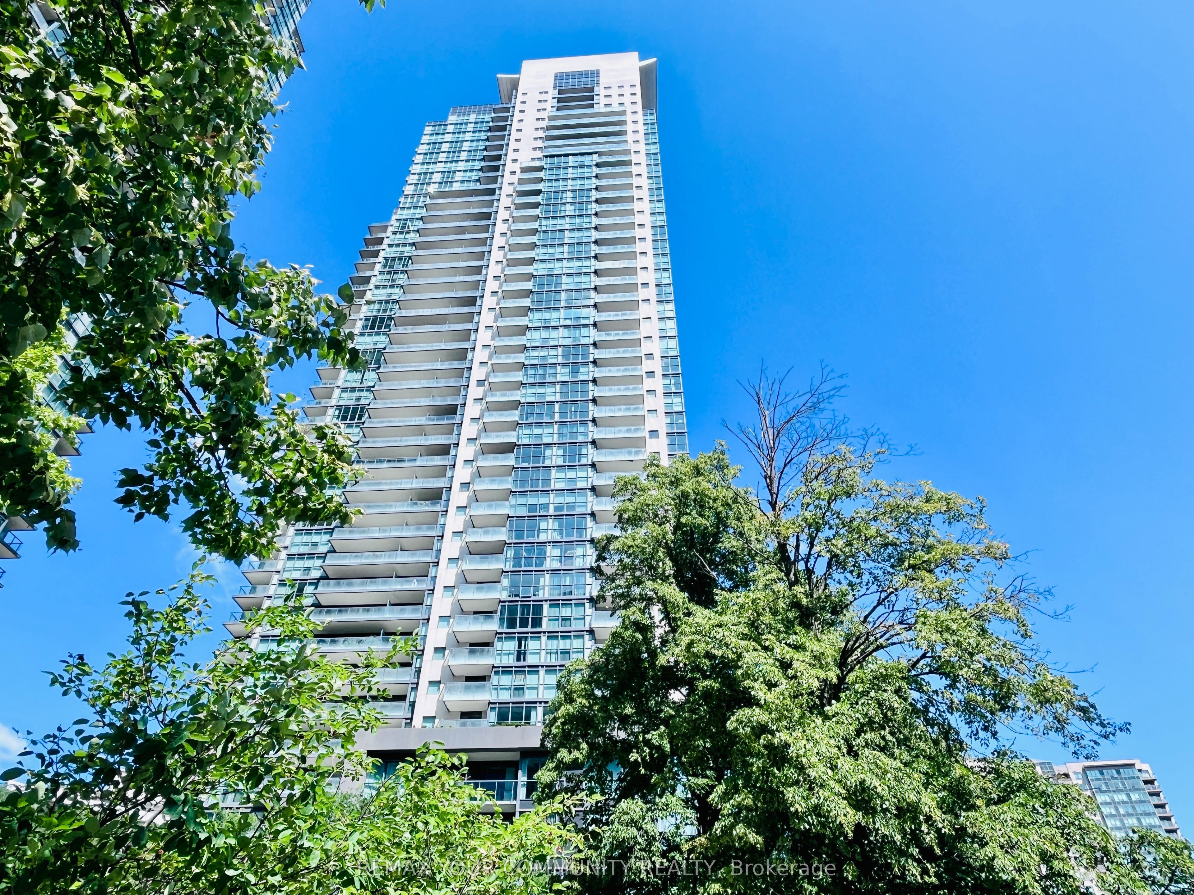 5168 Yonge Street 3201, Toronto, ON M2N 0G1