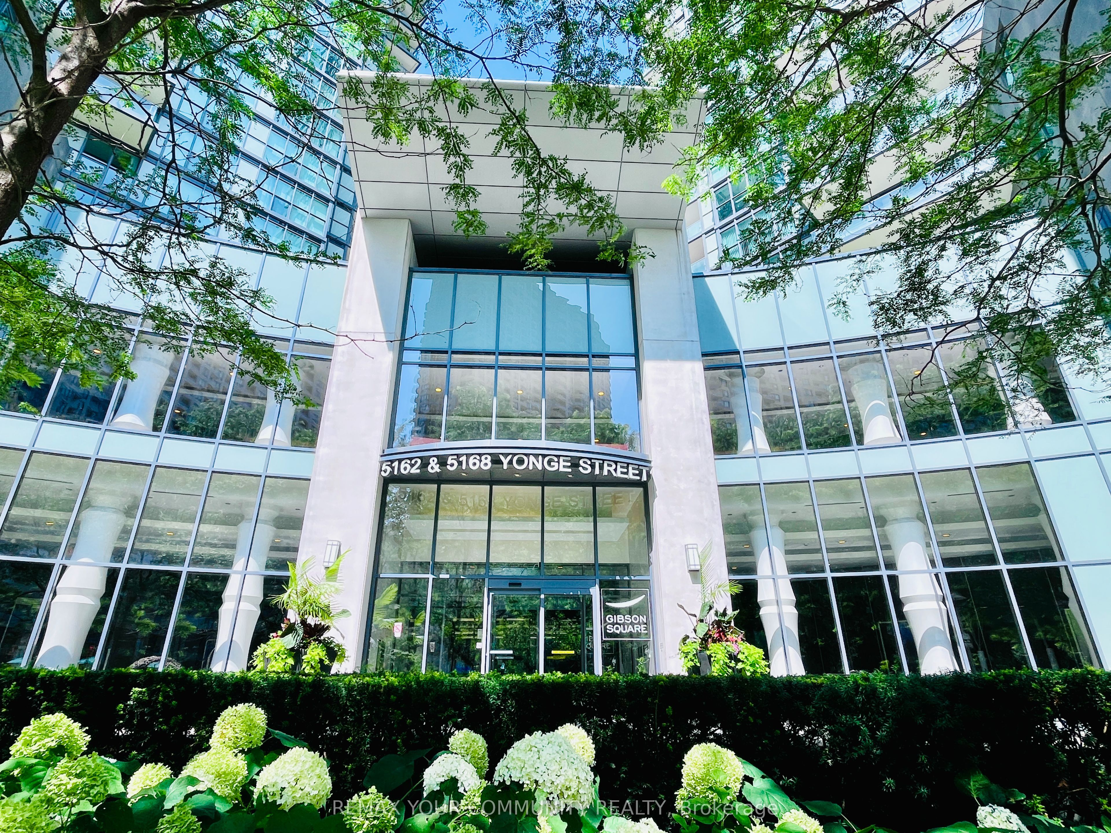 5168 Yonge Street 3201, Toronto, ON M2N 0G1 photo 2