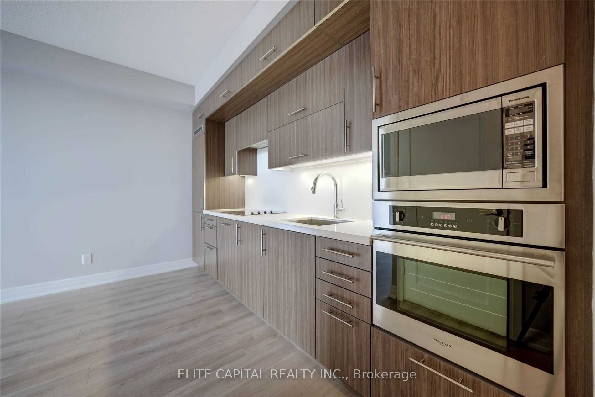 5 Sheppard Avenue E 2721, Toronto, ON M2N 2Z8 photo 2