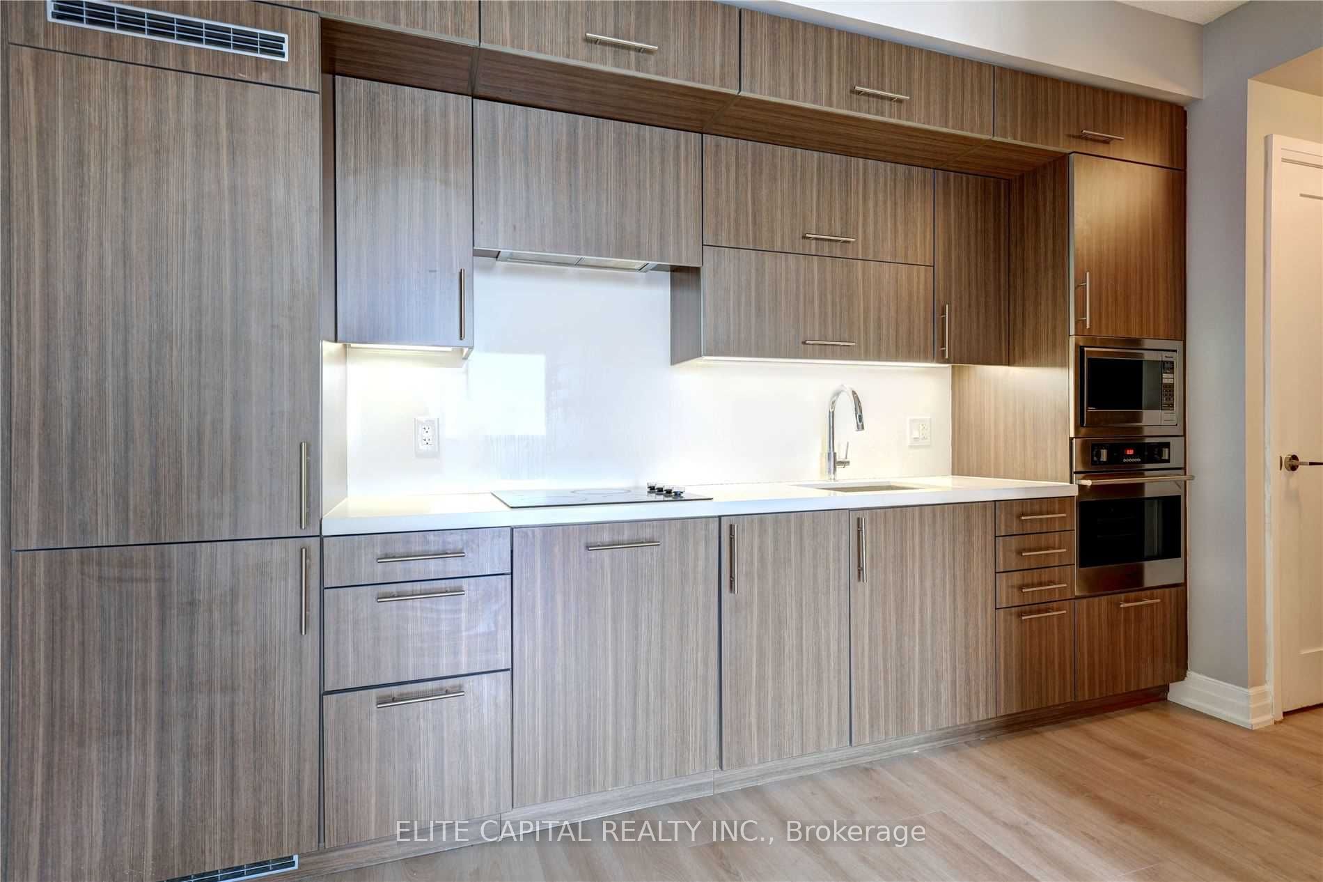 5 Sheppard Avenue E 2721, Toronto, ON M2N 2Z8 photo 3