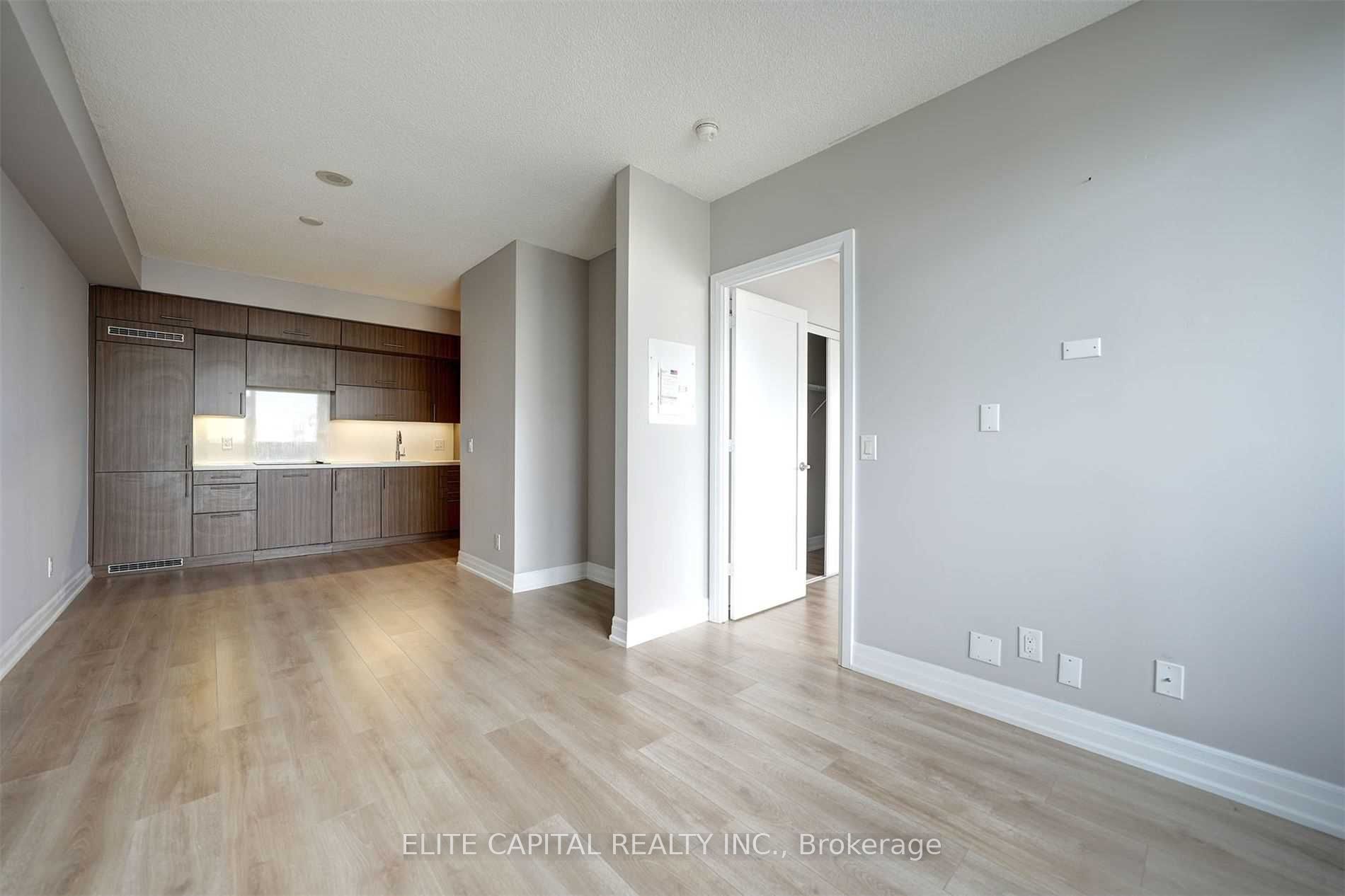 5 Sheppard Avenue E 2721, Toronto, ON M2N 2Z8 photo 4