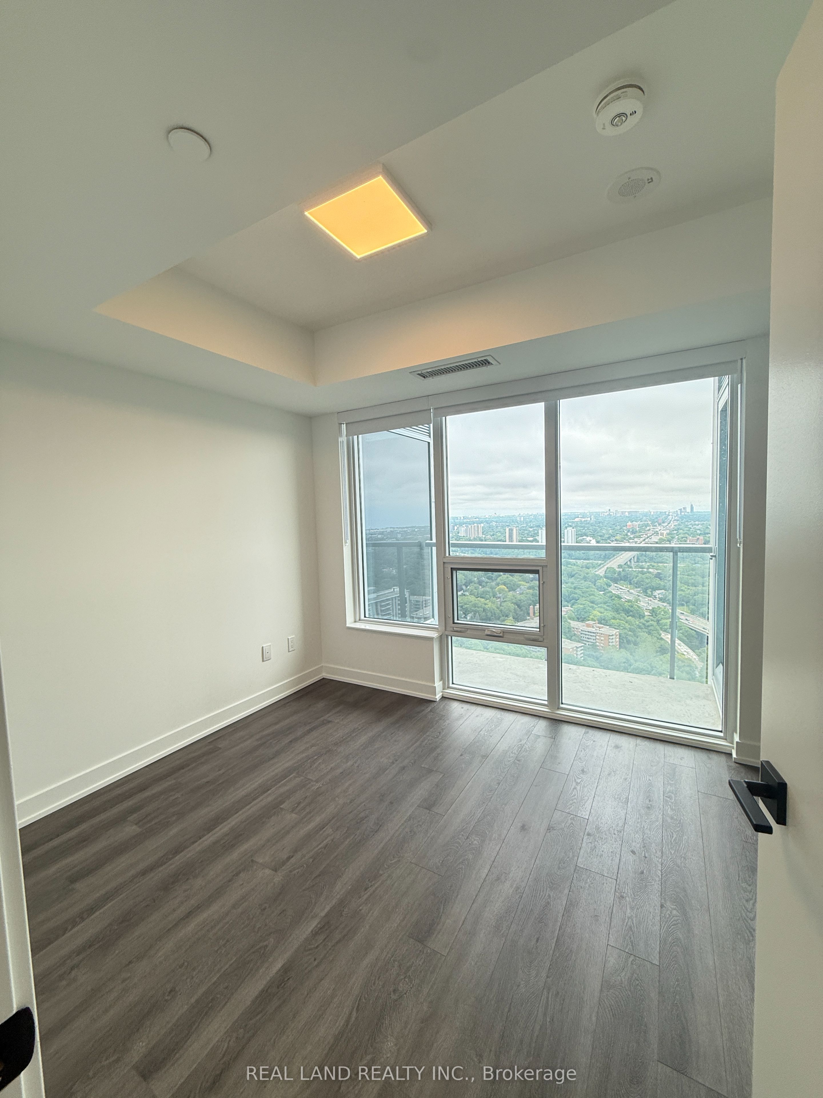609 Sherbourne St Street 4008, Toronto, ON M4X 0A4 photo 5