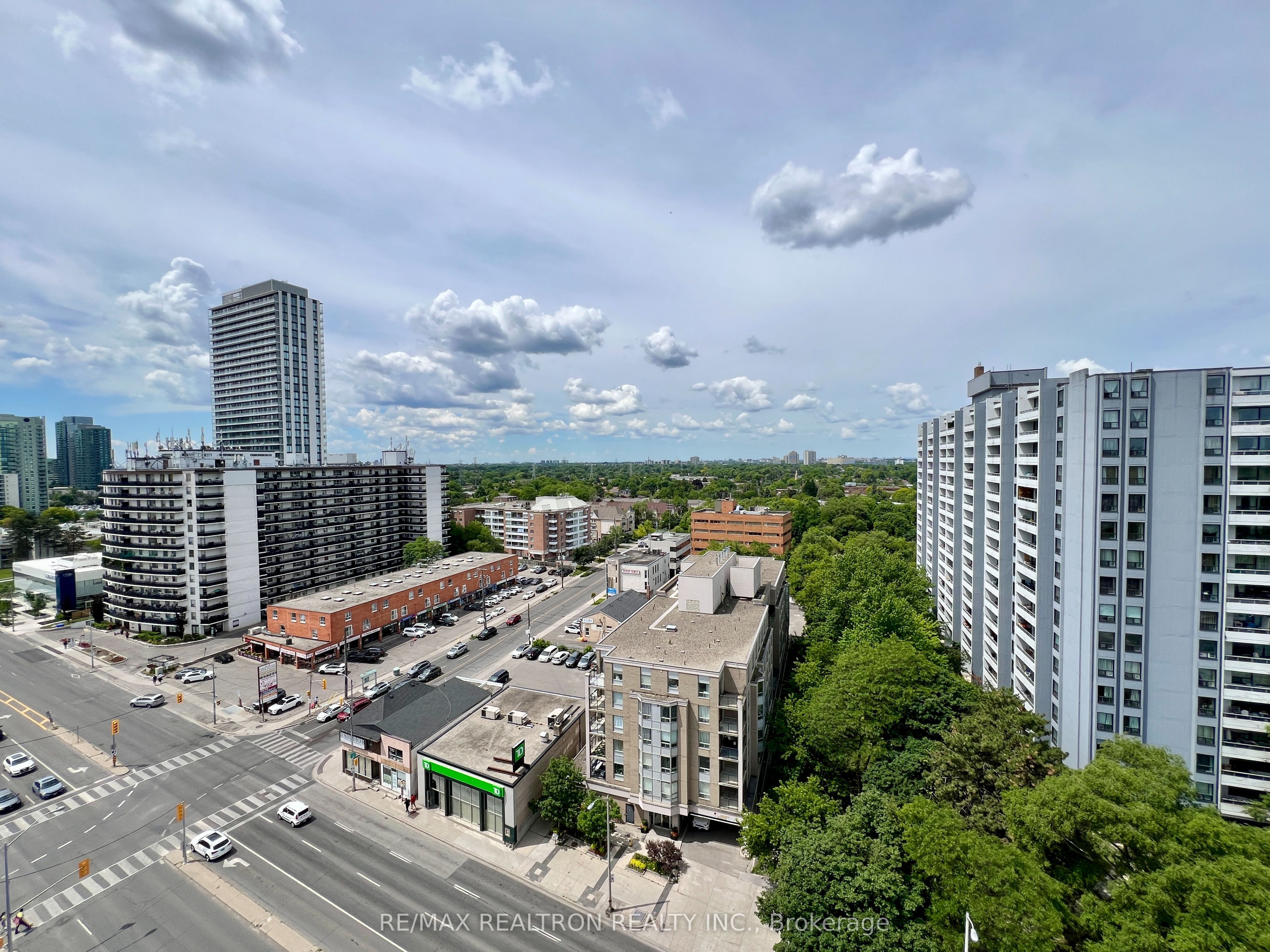 5949 Yonge Street 1608, Toronto, ON M2M 3V8 photo 4