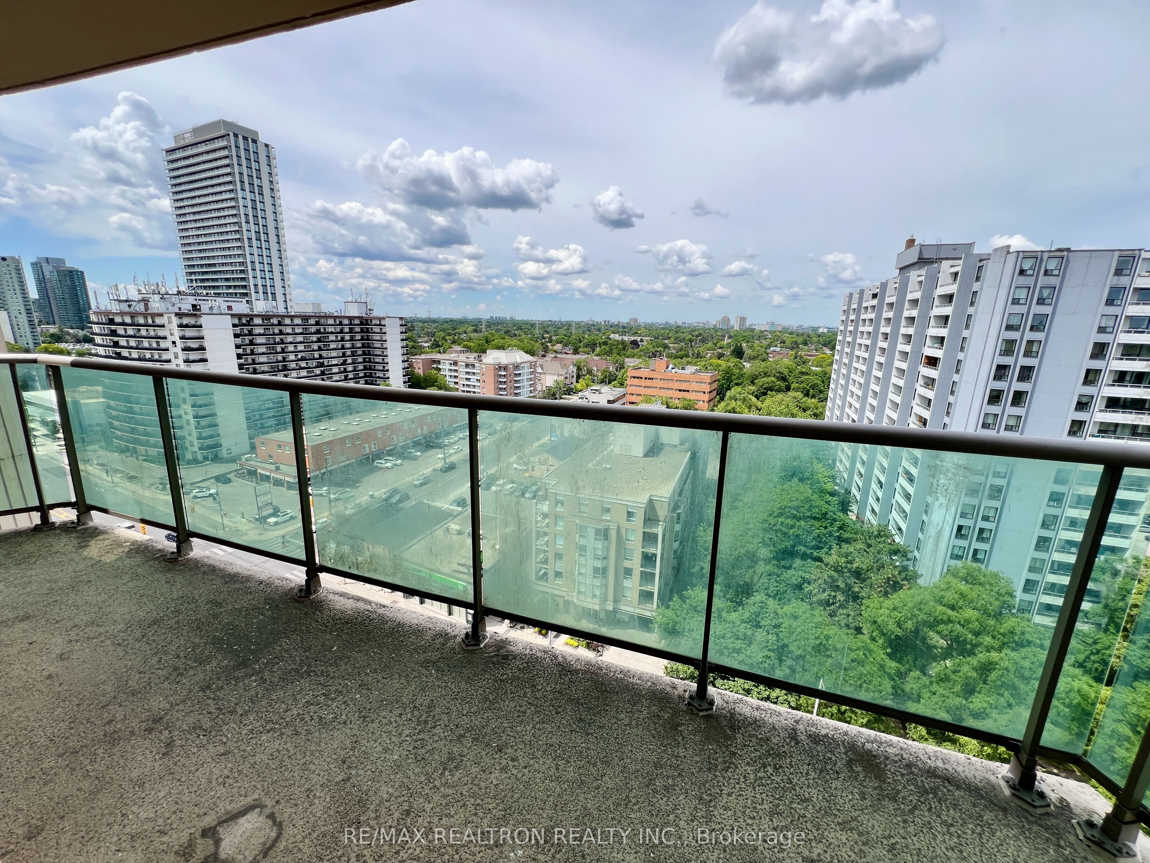 5949 Yonge Street 1608, Toronto, ON M2M 3V8 photo 5