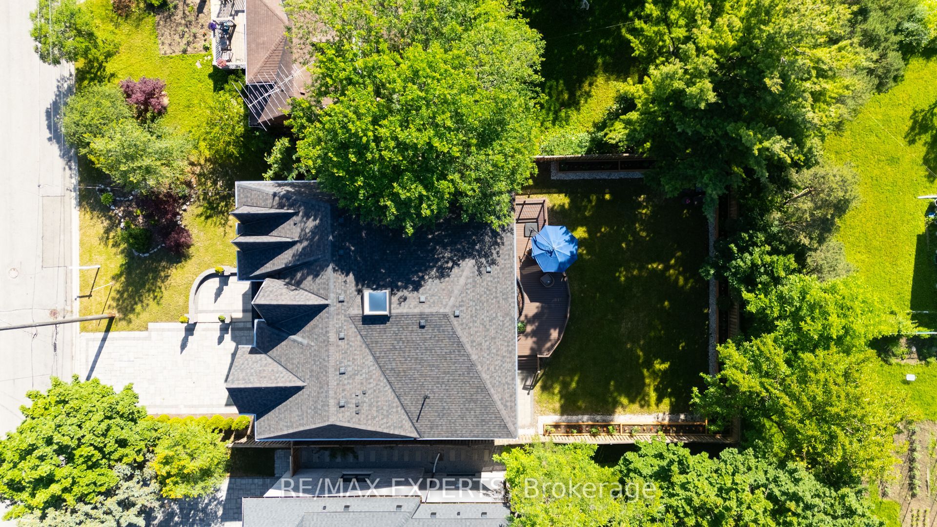 9 Calderon Crescent, Toronto, ON M2R 2E4 photo 4