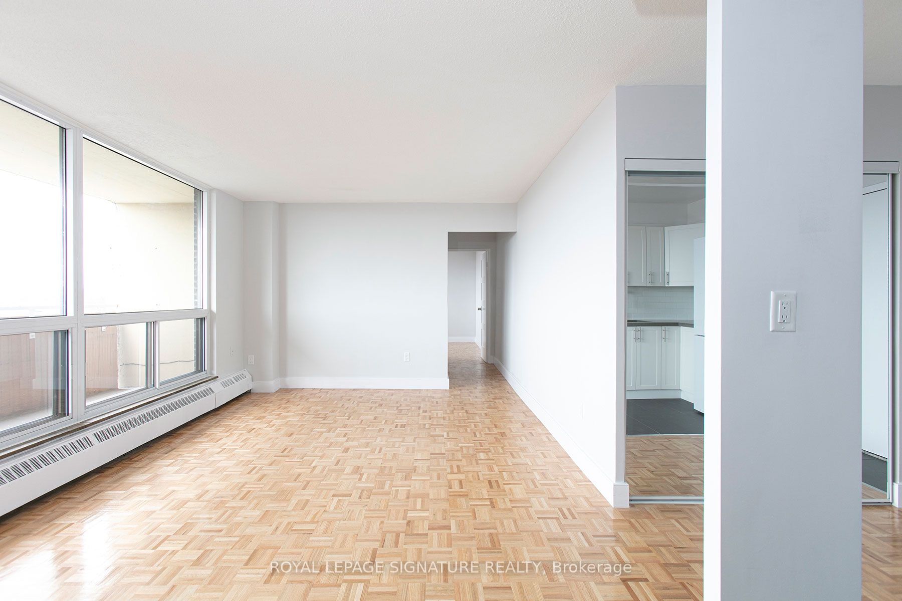 666 Spadina Avenue 815, Toronto, ON M5S 2H8 photo 3