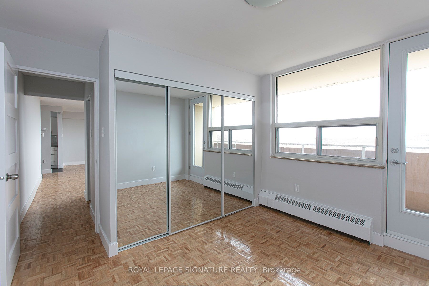 666 Spadina Avenue 815, Toronto, ON M5S 2H8 photo 4