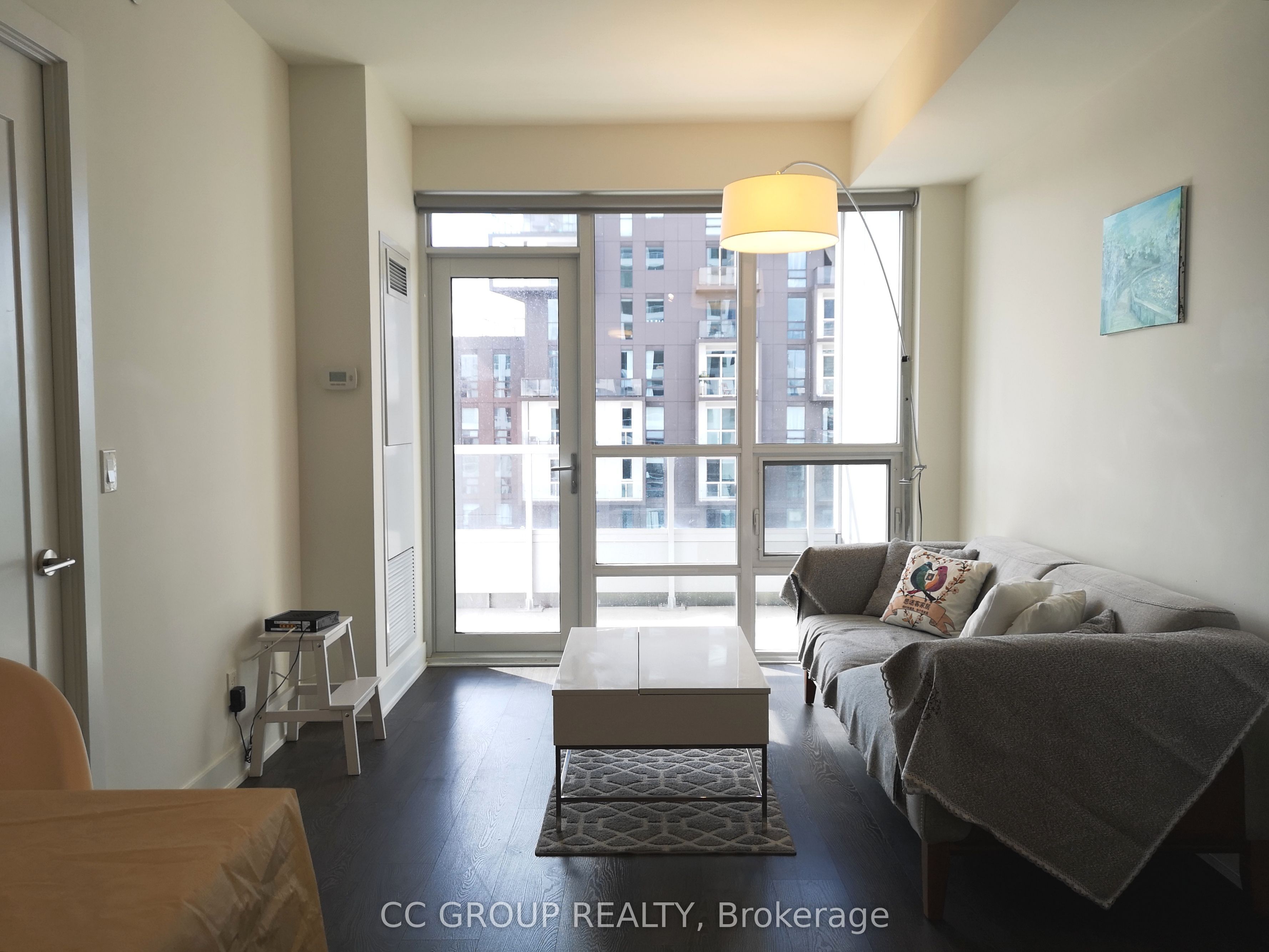 38 Cameron Street 801, Toronto, ON M5T 0C3 photo 5
