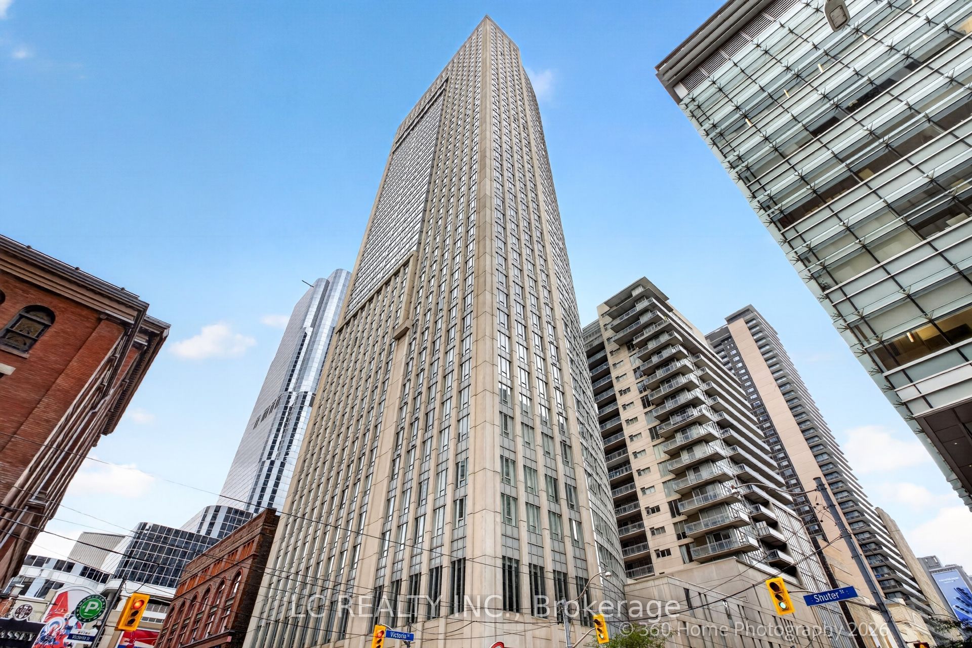 210 Victoria Street 3403, Toronto, ON M5B 2R3 photo 2