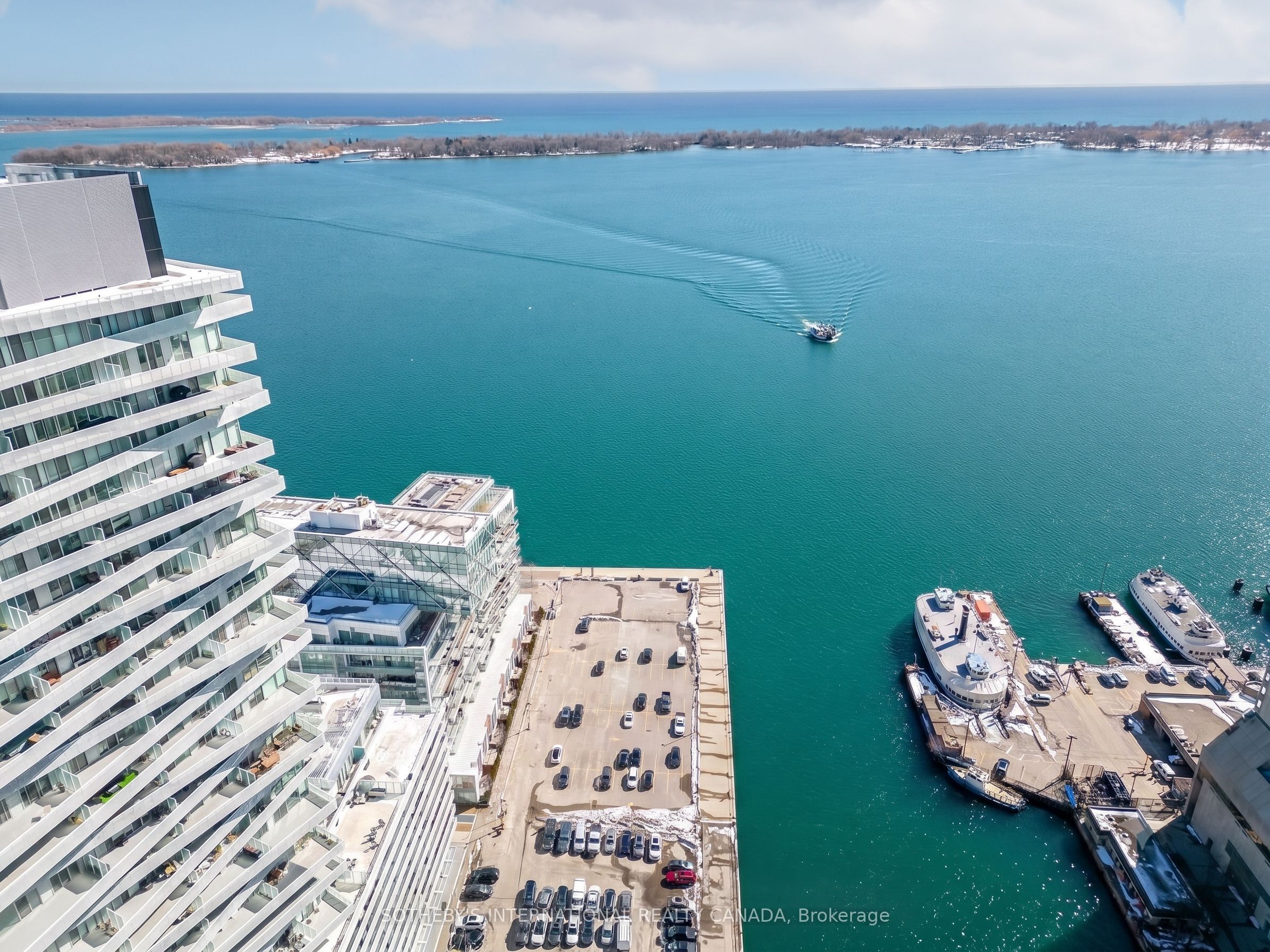 15 Queens Quay E 607, Toronto, ON M5E 0C5