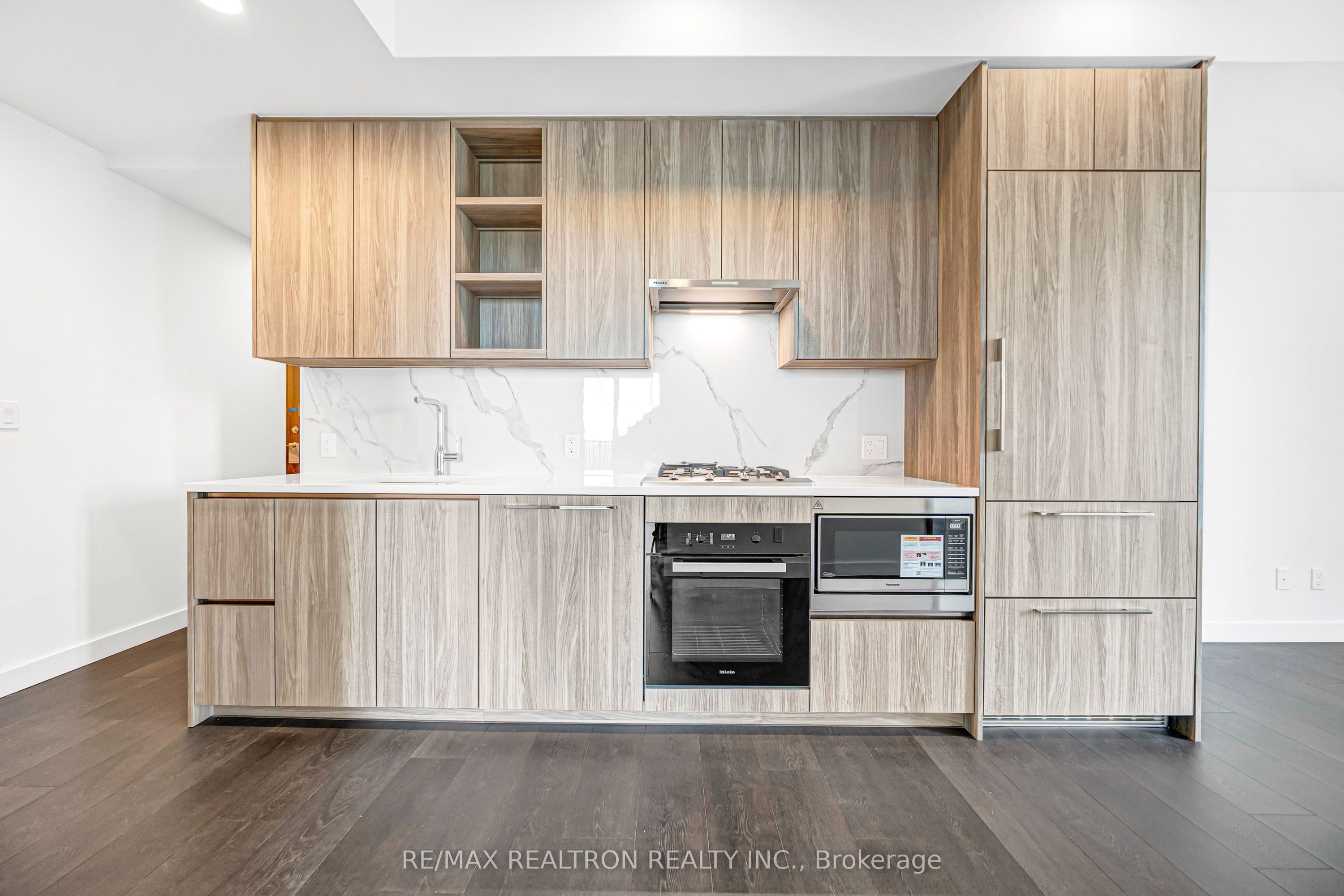 68 Esther Shiner Boulevard 1705, Toronto, ON M2K 0J6