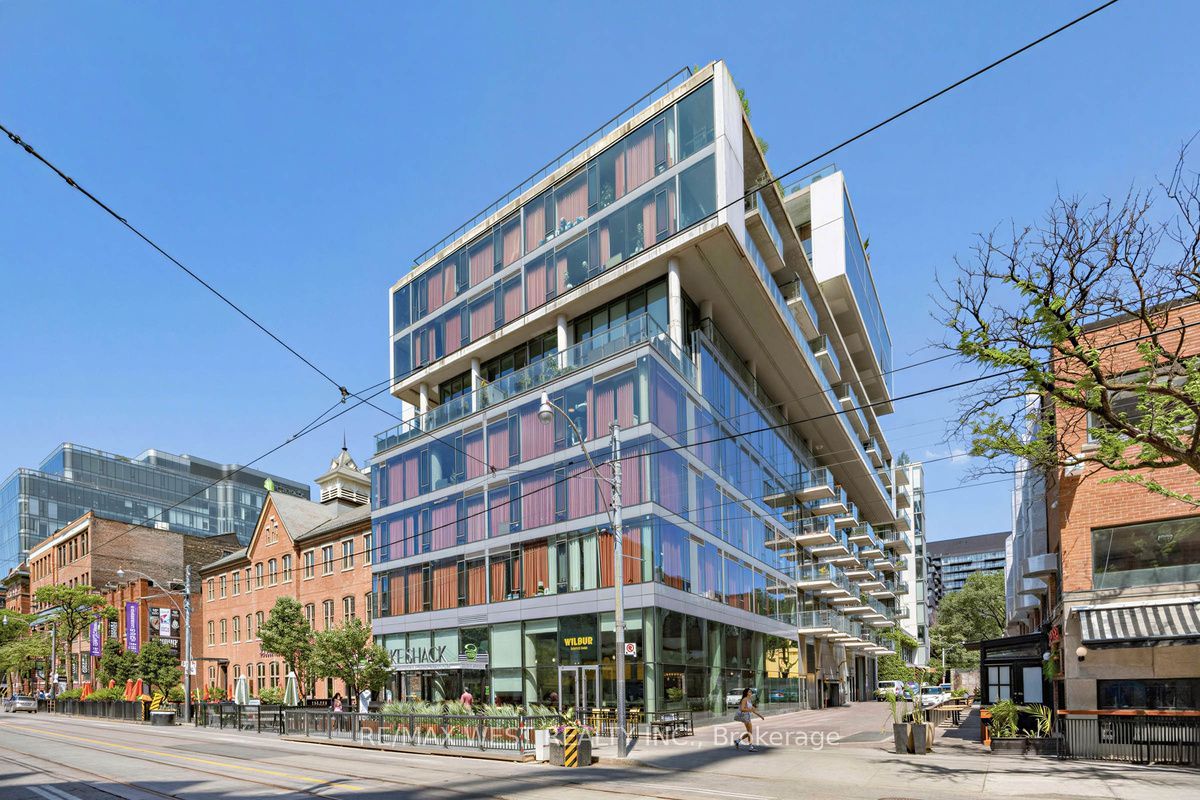 560 King Street W 214, Toronto, ON M5V 1M3
