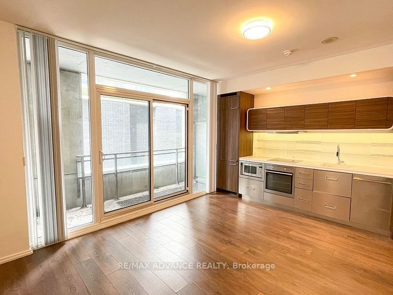 45 Charles Street E 503, Toronto, ON M4Y 1S2 photo 5