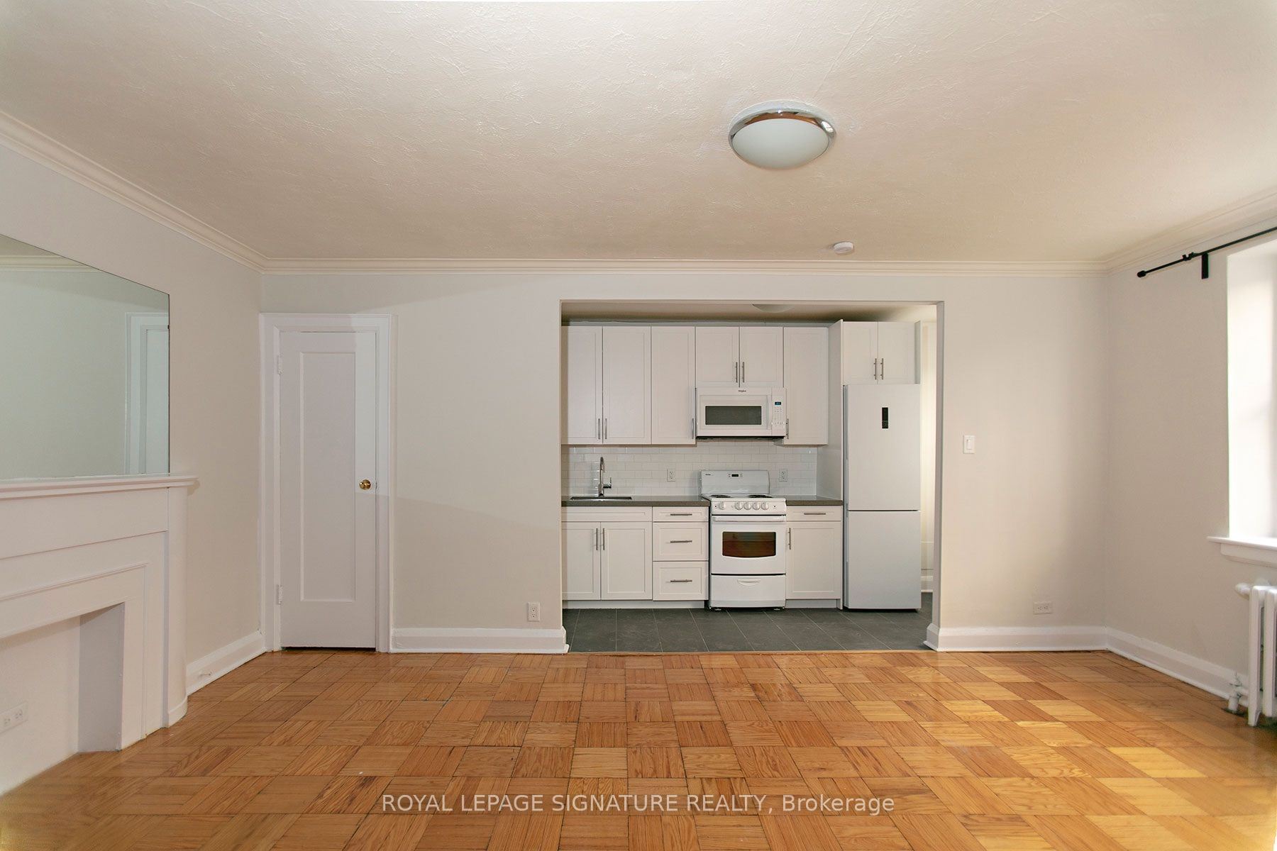 396 Avenue Road 417, Toronto, ON M4V 2H4