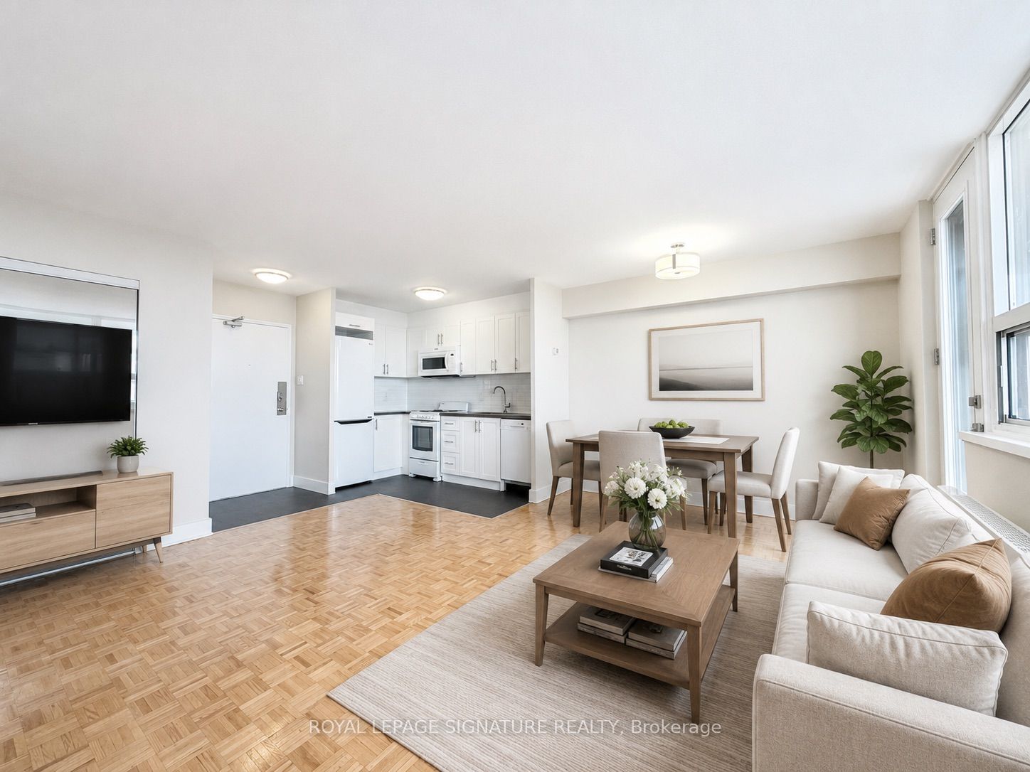 1500 Bathurst Street 404, Toronto, ON M5P 3L3