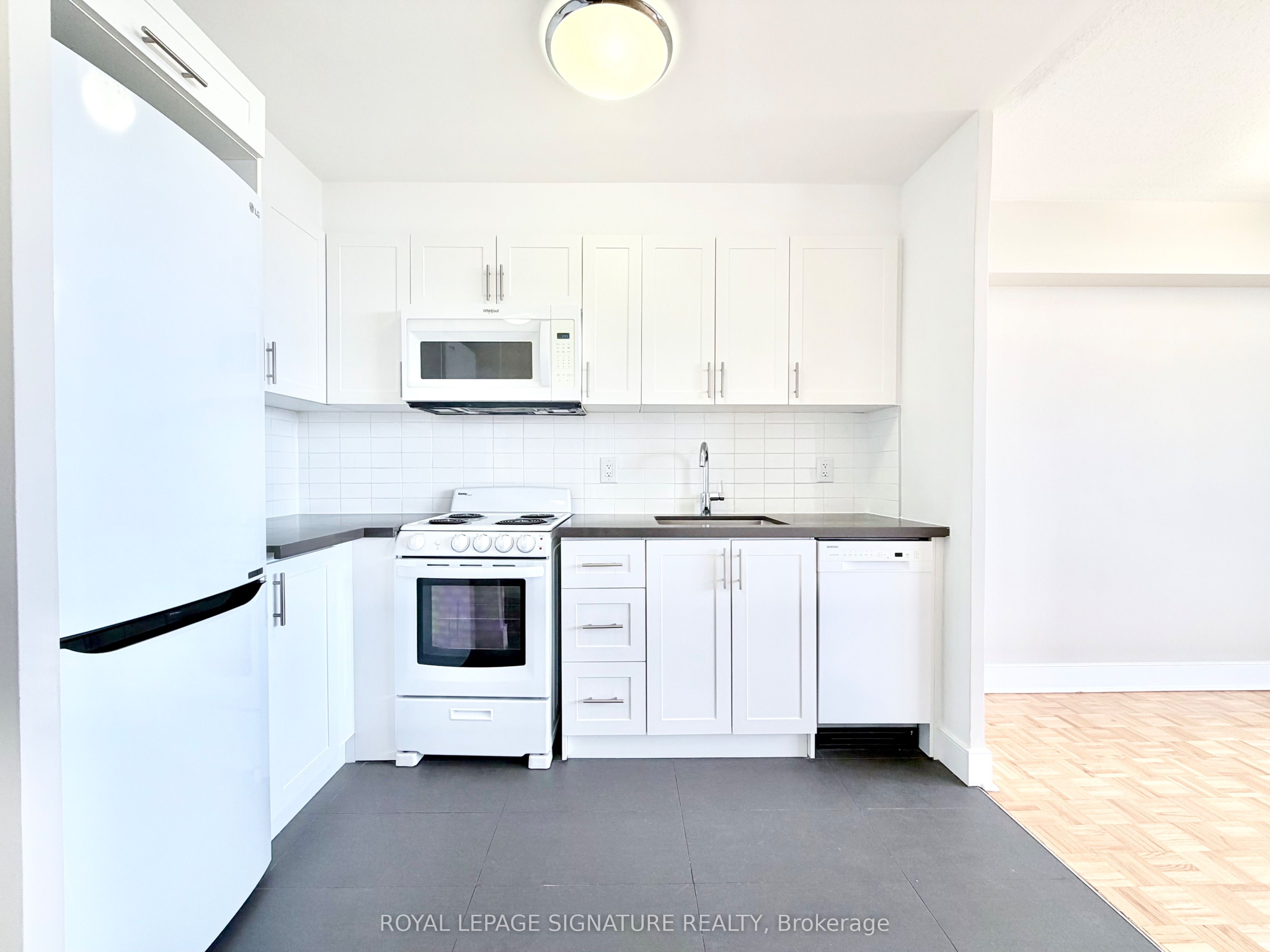 1500 Bathurst Street 404, Toronto, ON M5P 3L3 photo 4