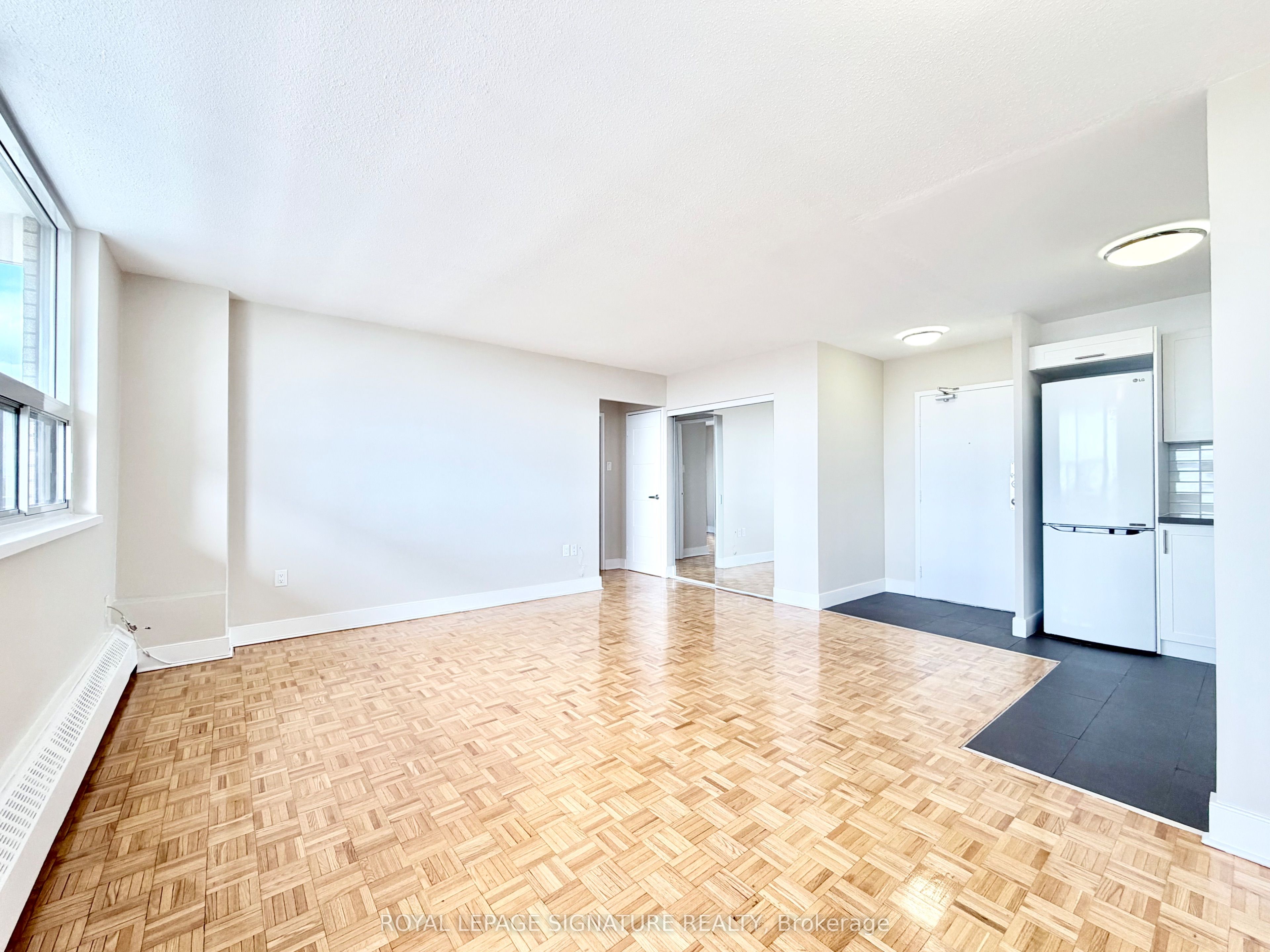 1500 Bathurst Street 404, Toronto, ON M5P 3L3 photo 5