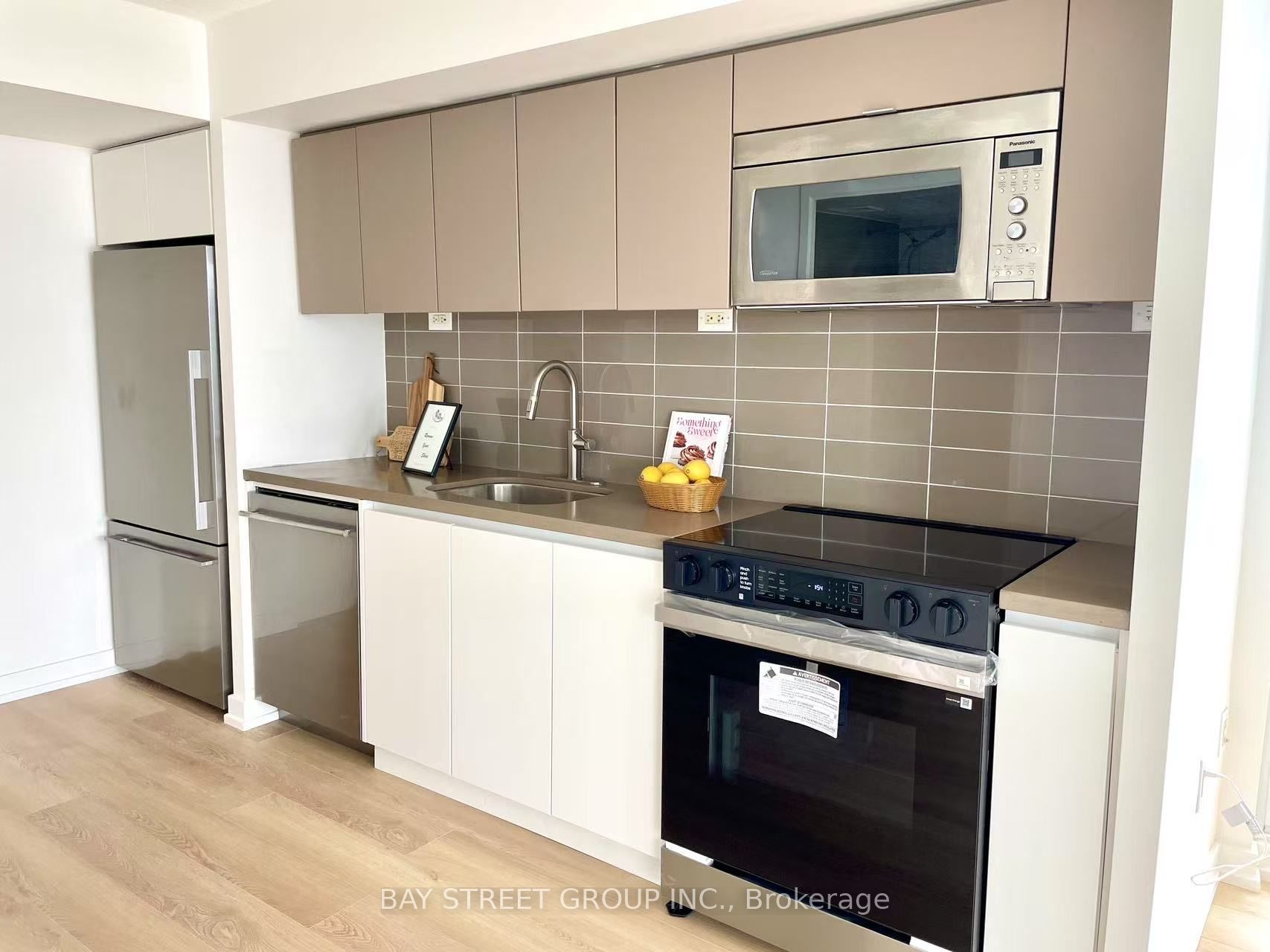 75 Queens Wharf Road 2908, Toronto, ON M5V 0J8 photo 4