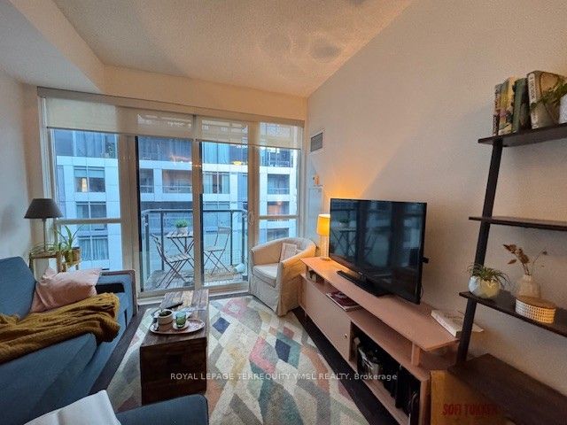 560 Front Street W 806, Toronto, ON M5V 1C1 photo 5