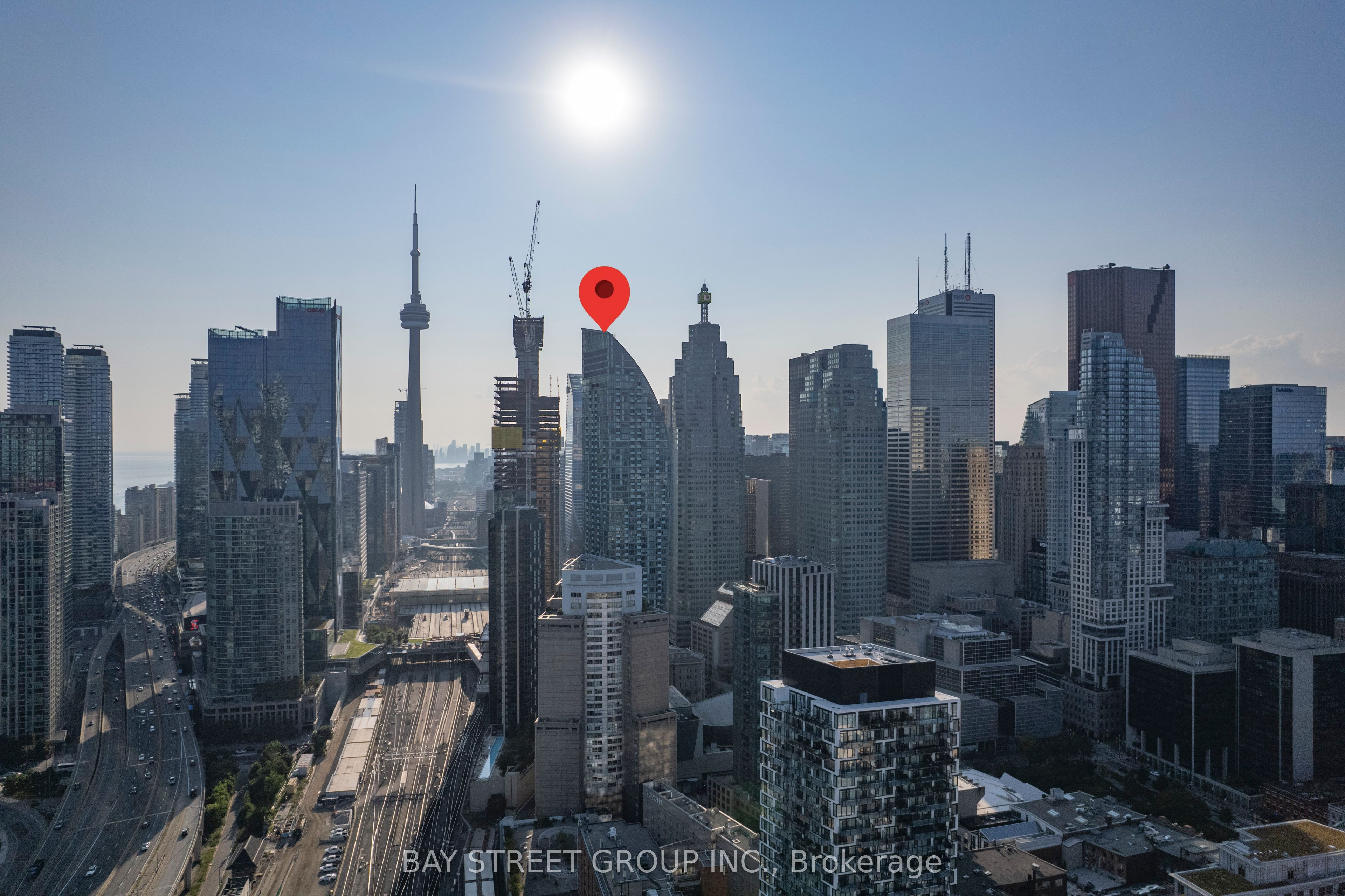 8 The Esplanade 5403, Toronto, ON M5E 0A6 photo 2