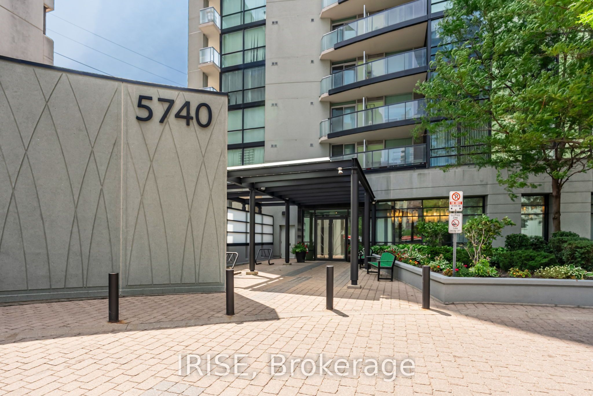 5740 Yonge Street 1505, Toronto, ON M2M 0B1 photo 4