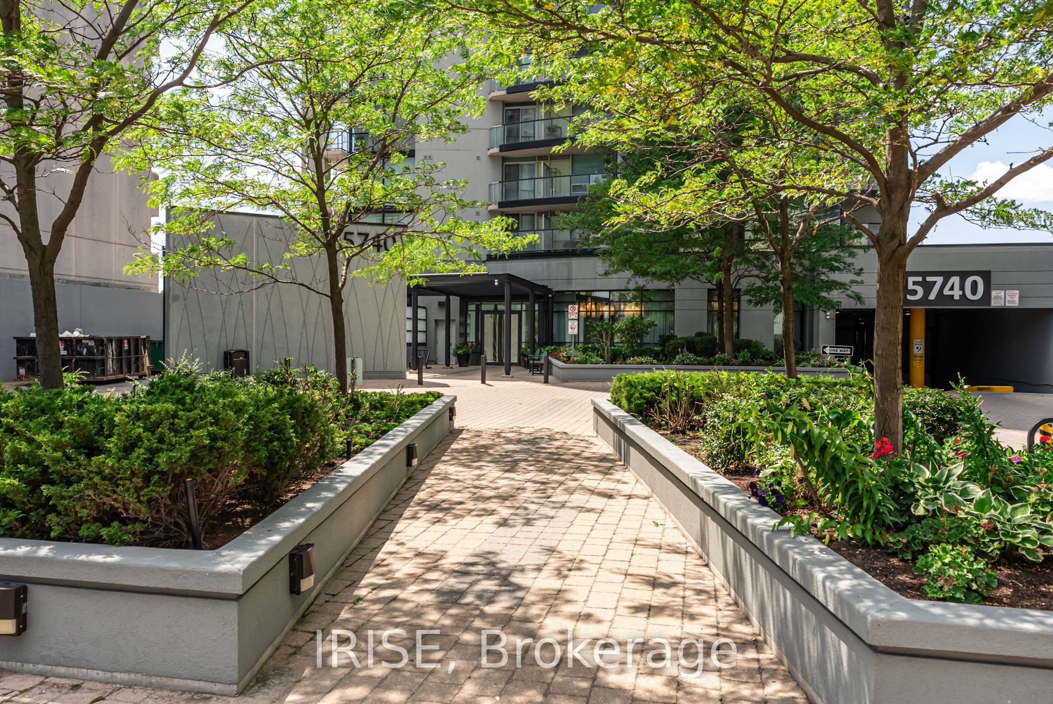 5740 Yonge Street 1505, Toronto, ON M2M 0B1 photo 5