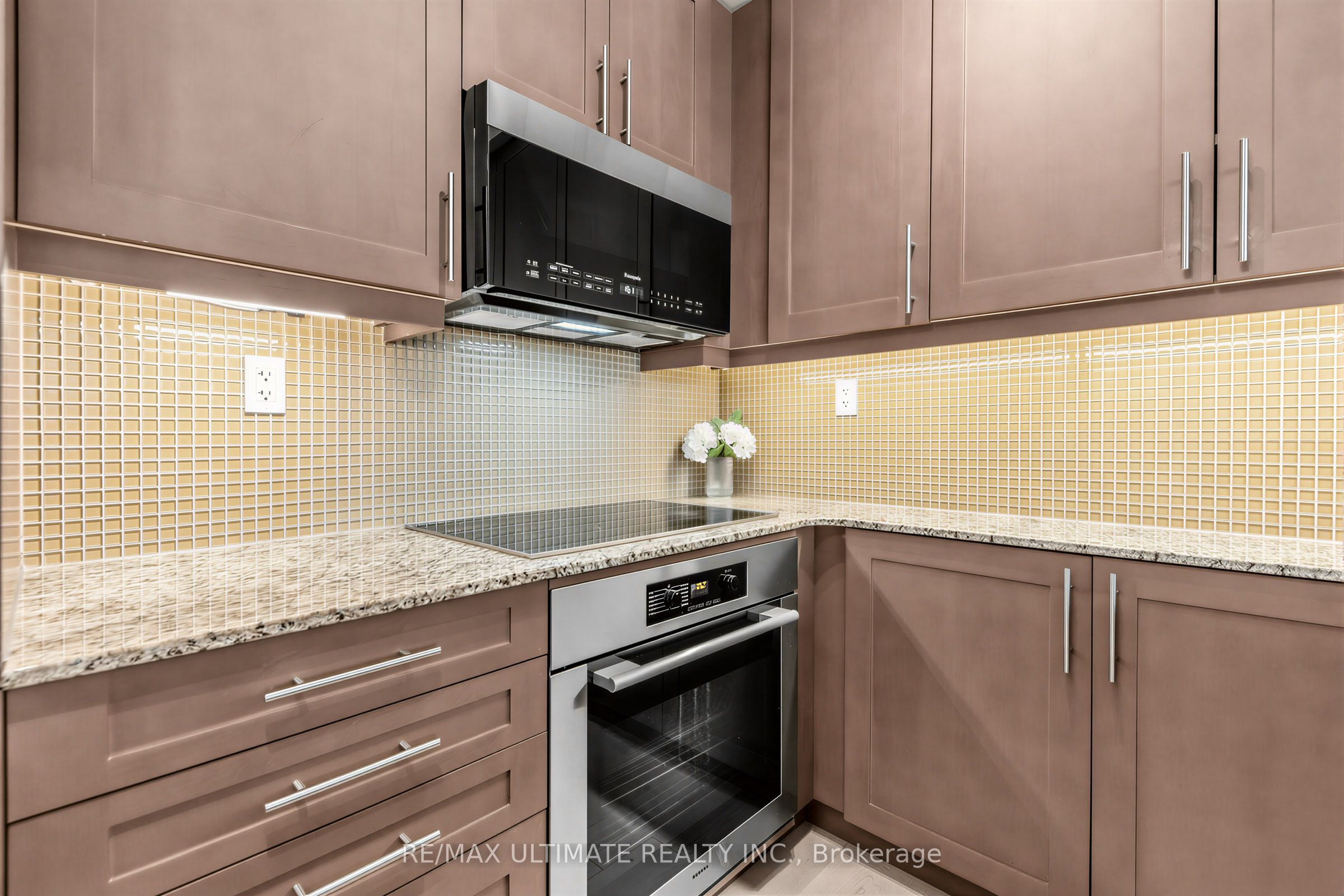 1 Bedford Road 603, Toronto, ON M5R 2B5 photo 4