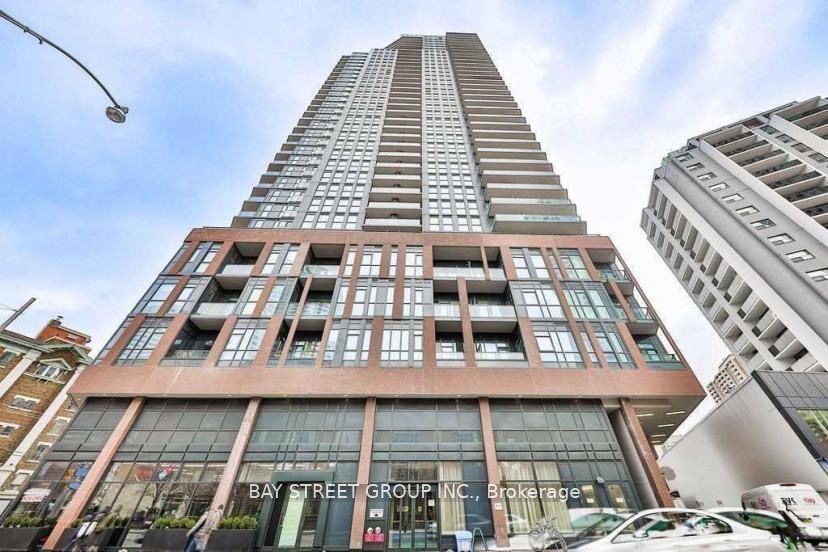 159 Wellesley Street E 2511, Toronto, ON M4Y 0H5