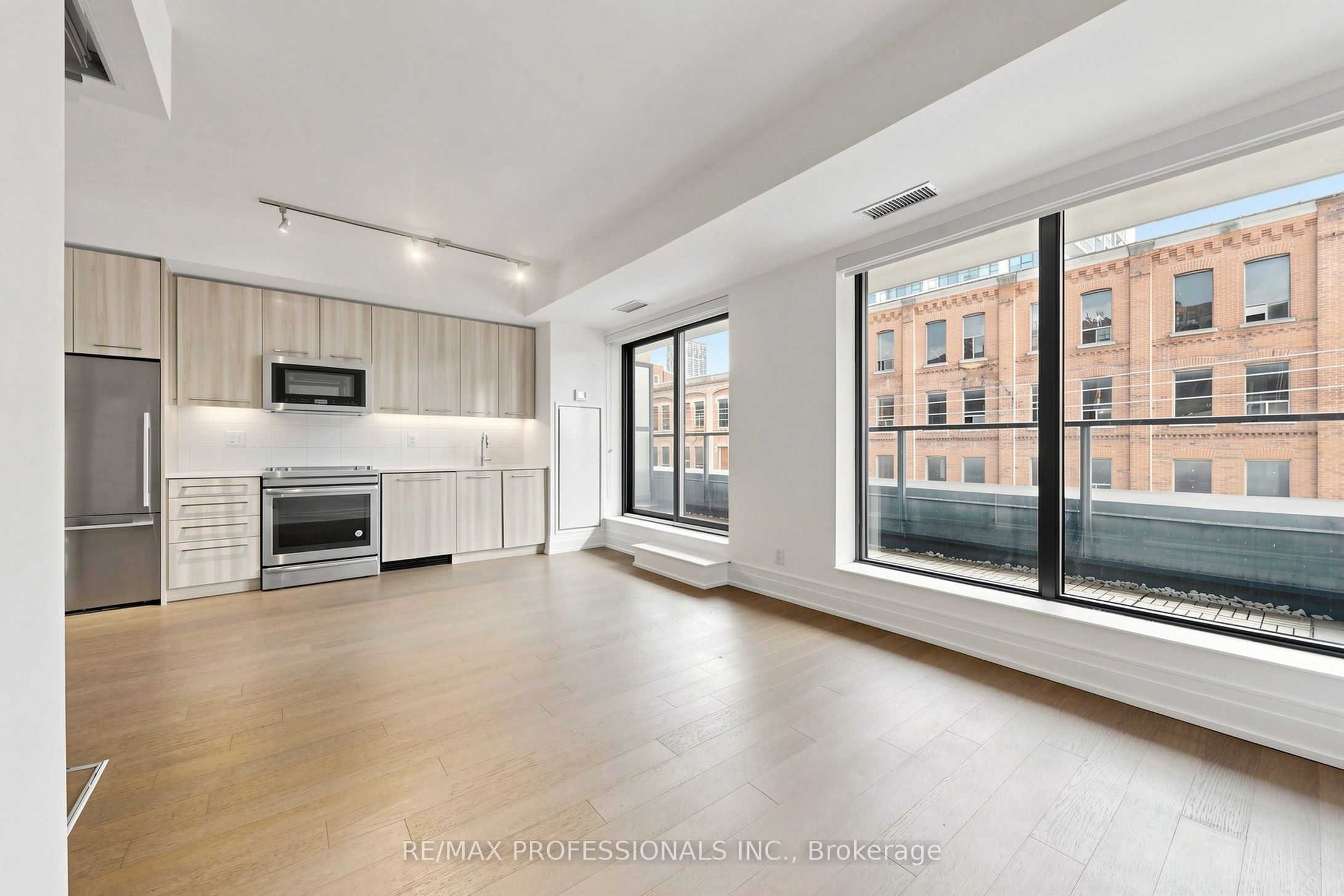 90 Niagara Street 311, Toronto, ON M5V 0P9 photo 3
