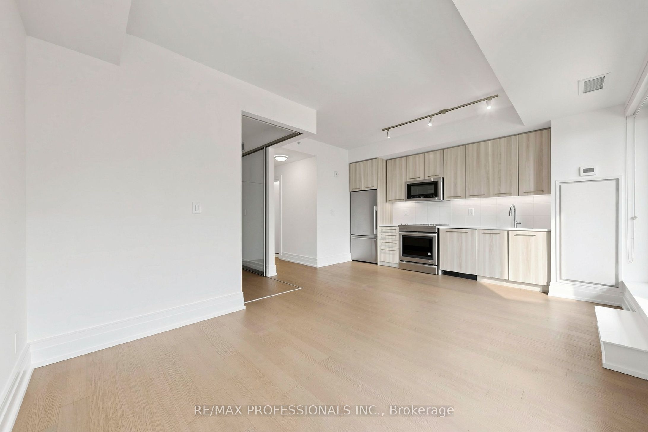 90 Niagara Street 311, Toronto, ON M5V 0P9 photo 5