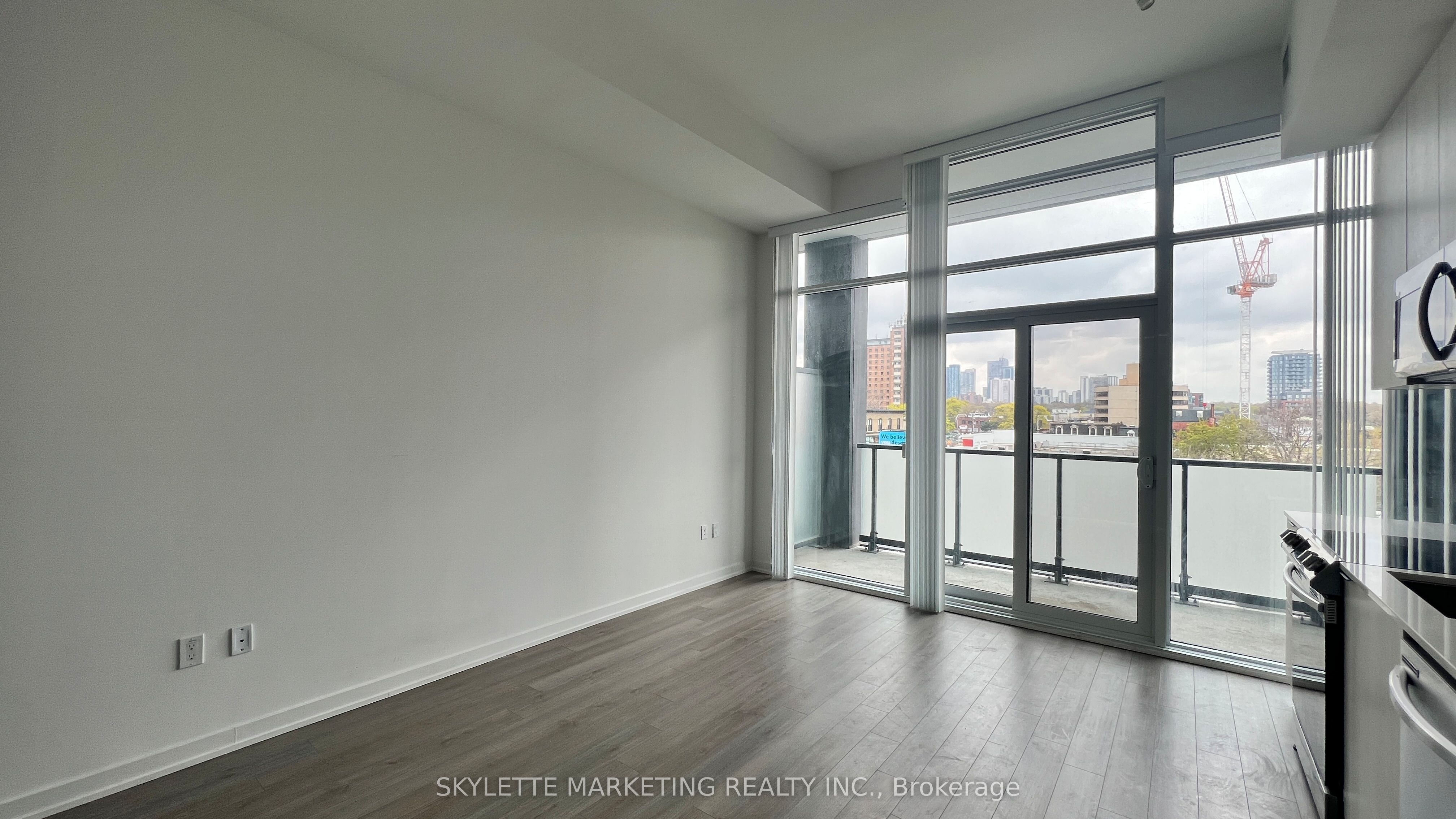 50 Power Street 424, Toronto, ON M5A 0V3 photo 4
