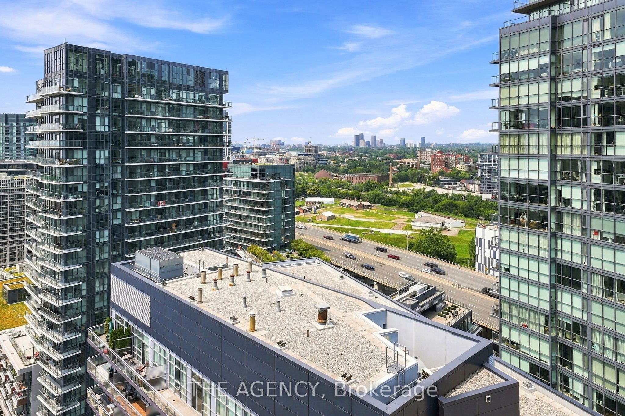 600 Fleet Street 2301, Toronto, ON M5V 1B7