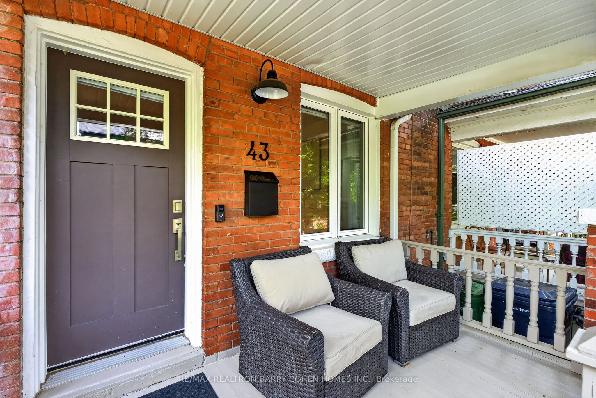 43 Helena Avenue, Toronto, ON M6G 2H3 photo 3