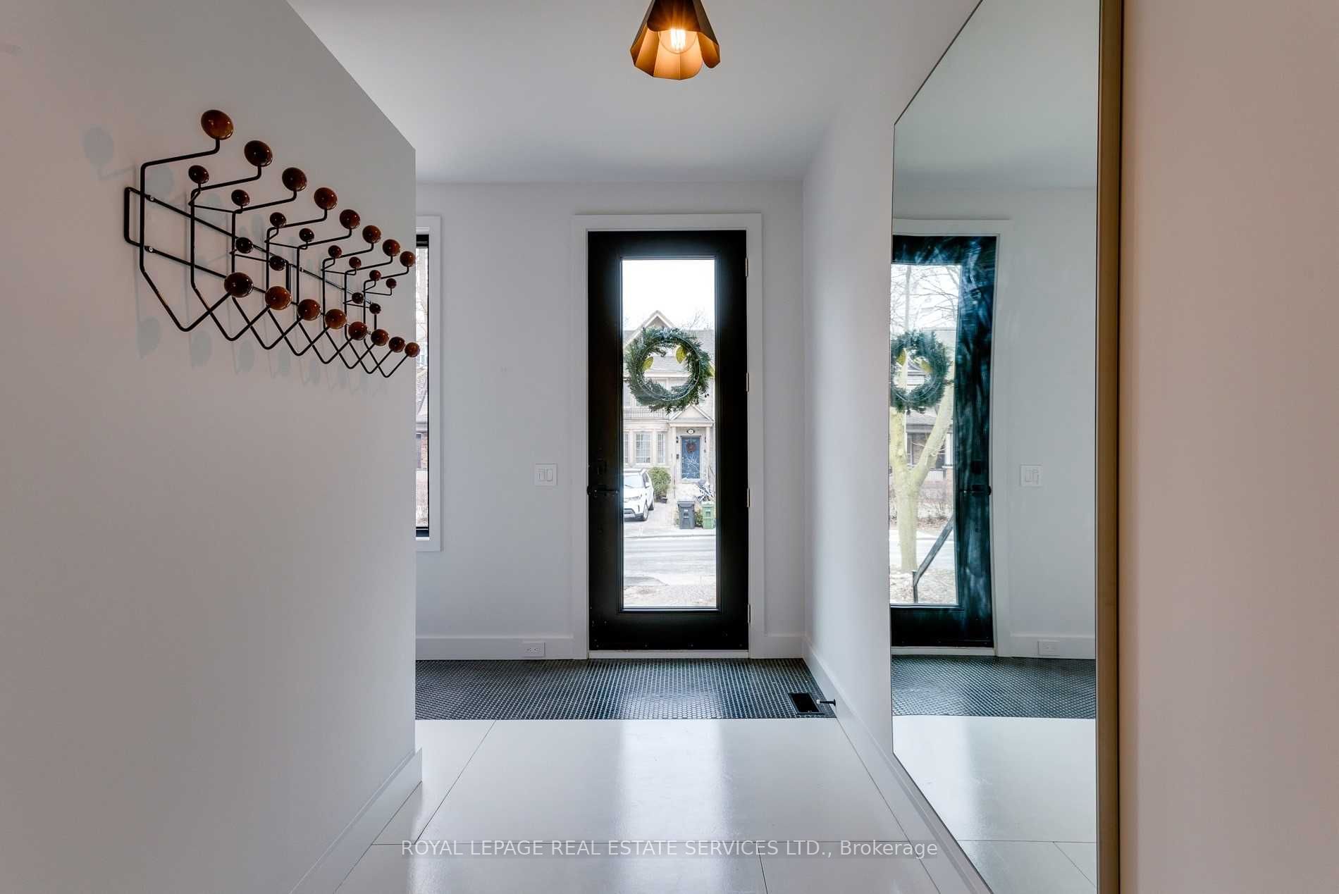 50 Gormley Avenue, Toronto, ON M4V 1Z1 photo 3