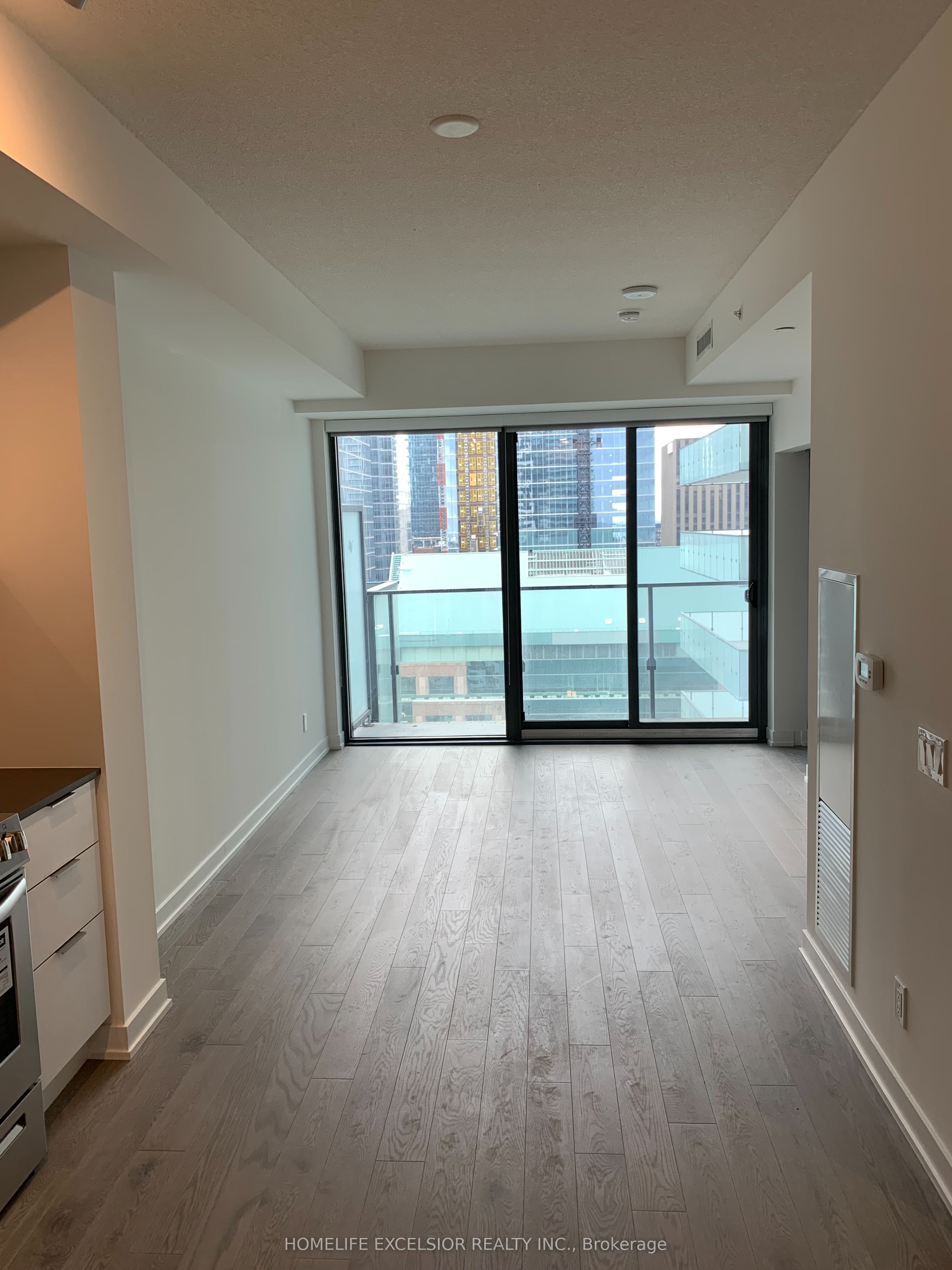 25 Richmond Street E 3007, Toronto, ON M5C 0A6 photo 5