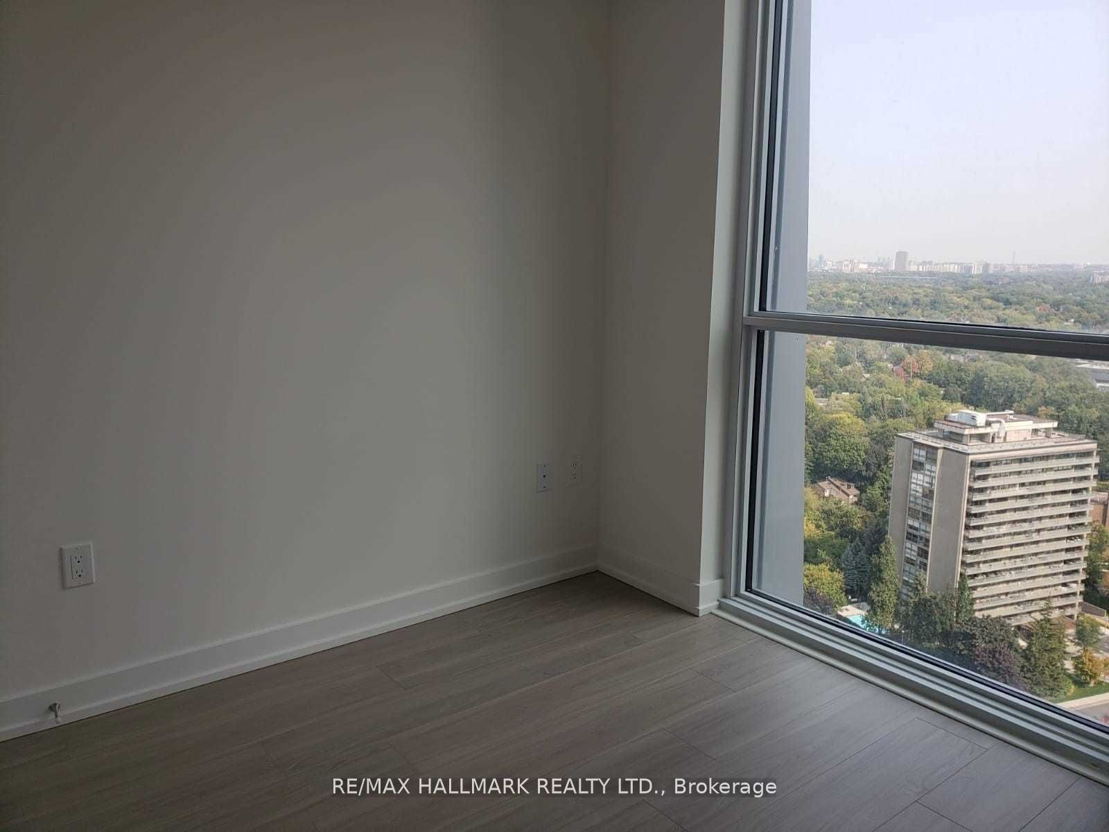 1 Yorkville Avenue 2511, Toronto, ON M4W 1L1 photo 5