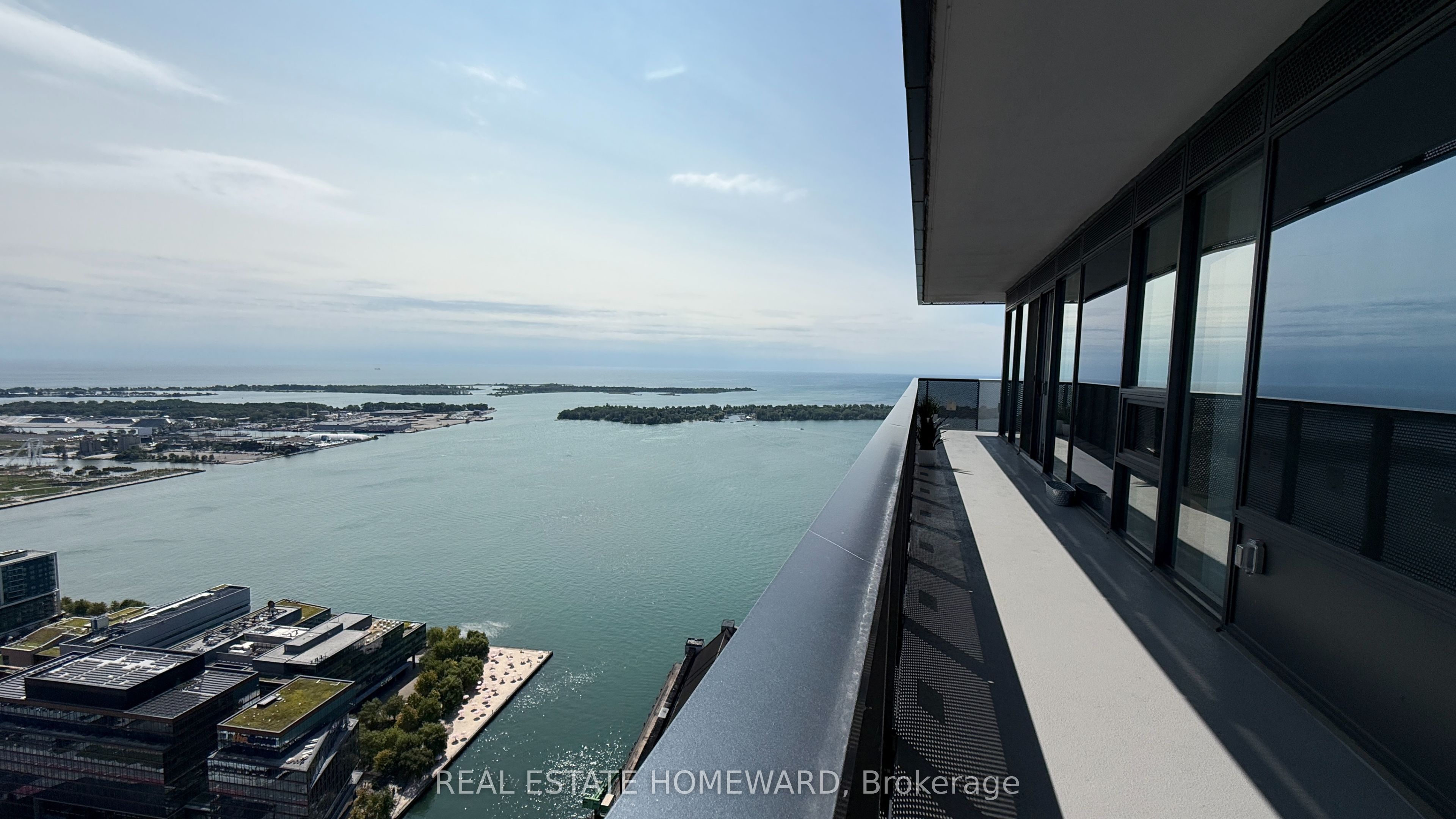138 Downes Street 6506, Toronto, ON M5E 0E4 photo 4