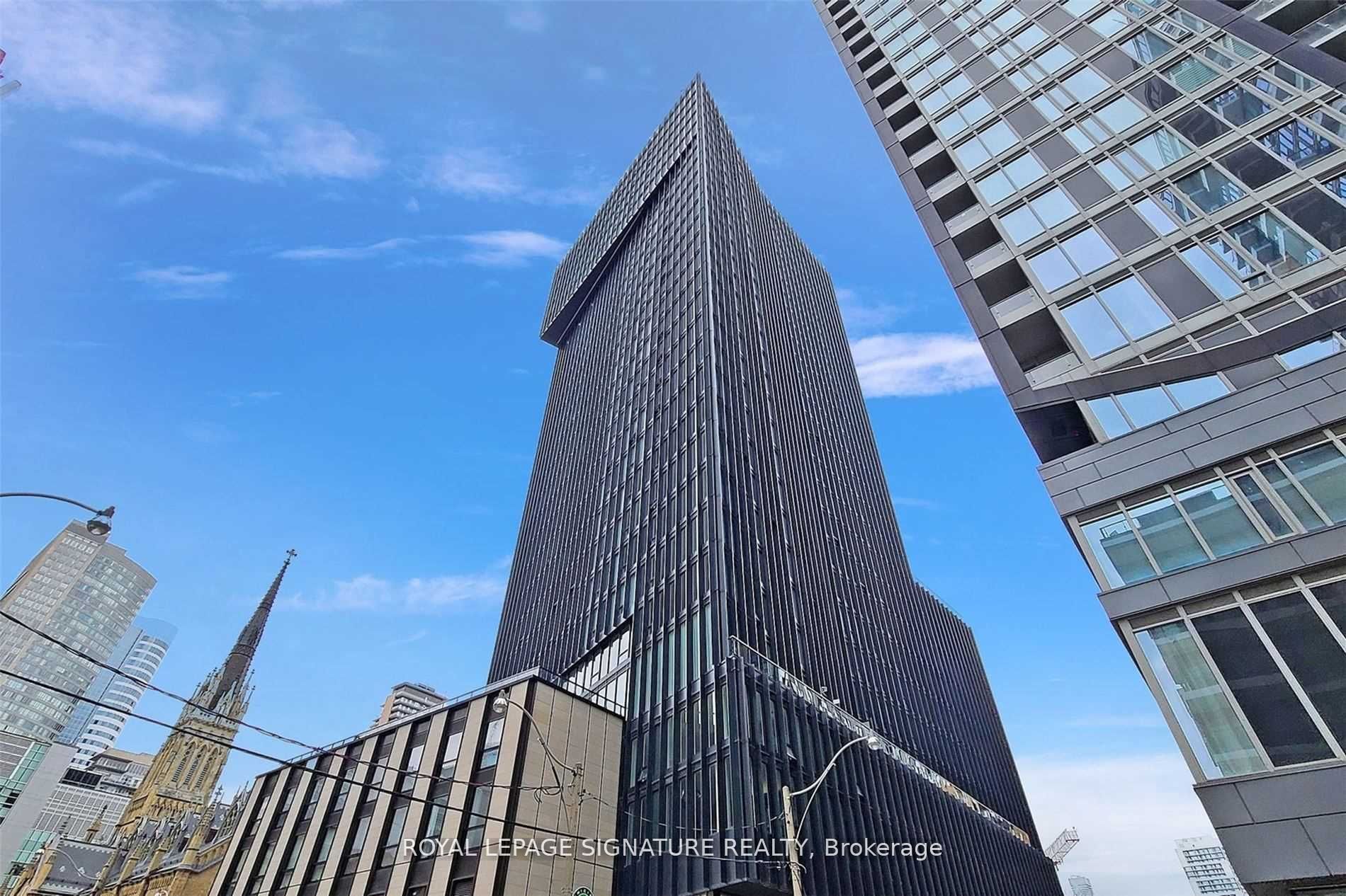60 Shuter Street 807, Toronto, ON M5B 1A8