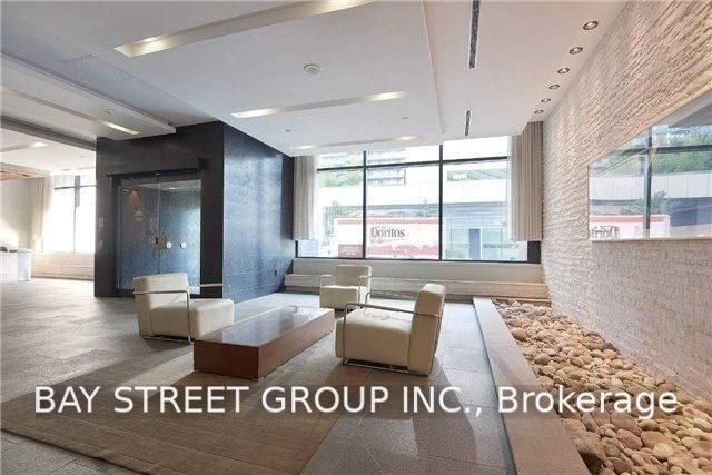 8 Telegram Mews 535, Toronto, ON M5V 3Z5 photo 3