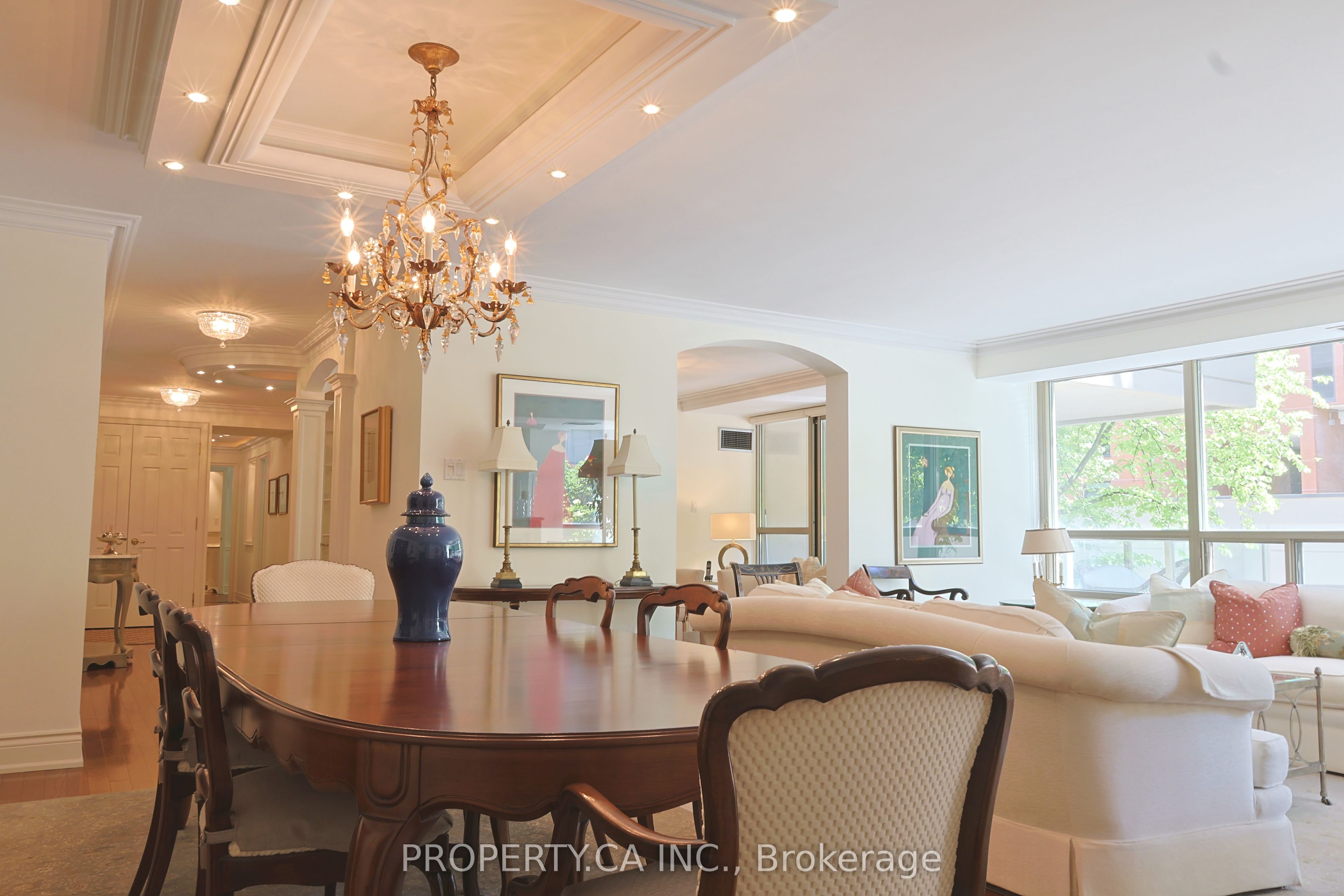 18 Lower Village Gate 203, Toronto, ON M5P 3M1 photo 3