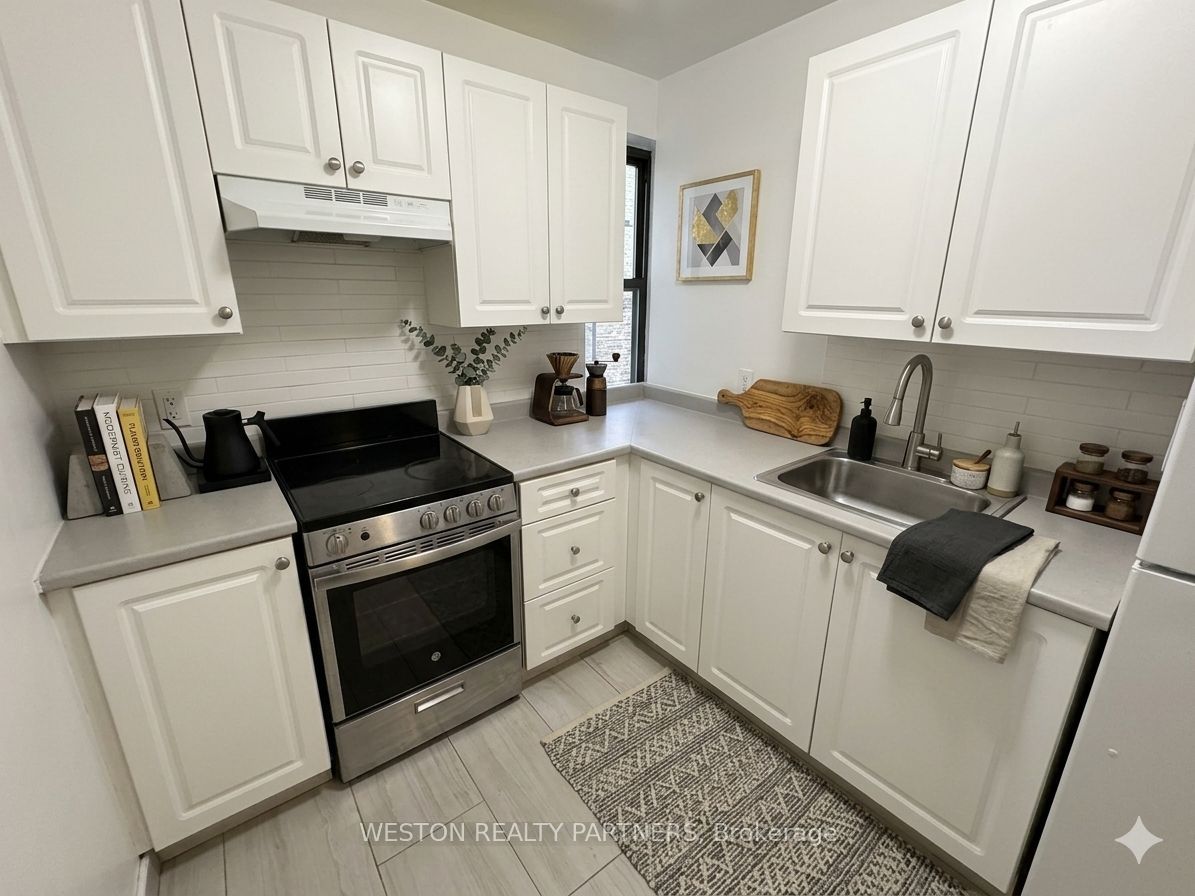 88 Wellesley Street E 209, Toronto, ON M4Y 1H4 photo 3