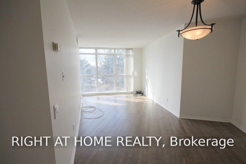 30 Harrison Garden Boulevard 207, Toronto, ON M2N 7A9 photo 5