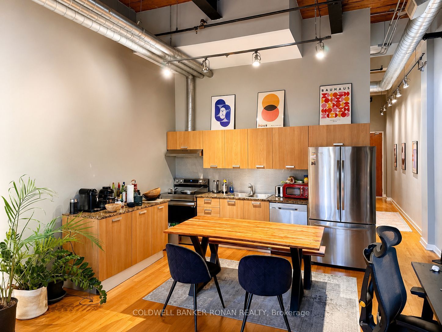 43 Hanna Avenue 116, Toronto, ON M6K 1X1 photo 2